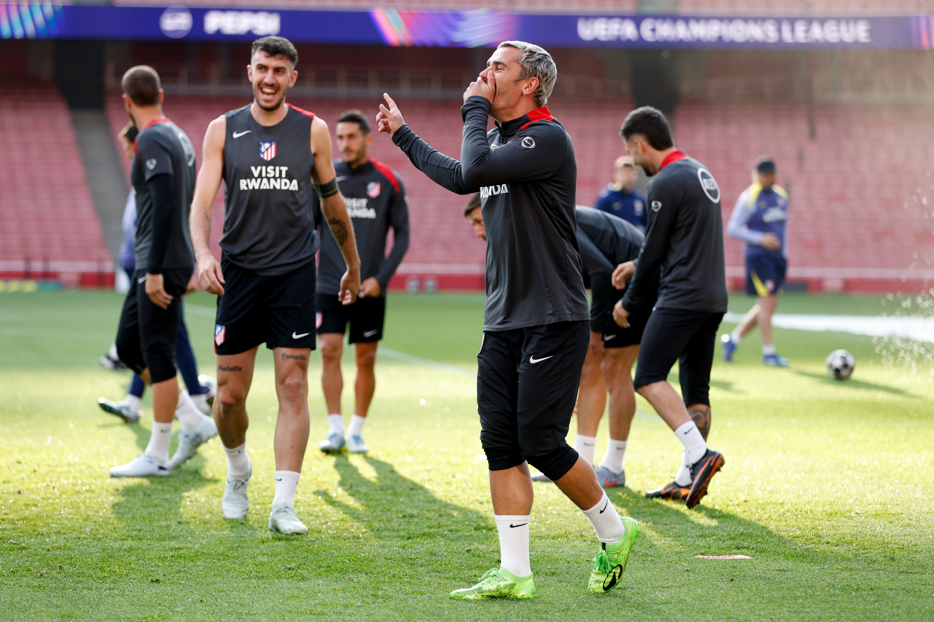 Griezmann, en el entrenamiento del Atl�tico en Londres.