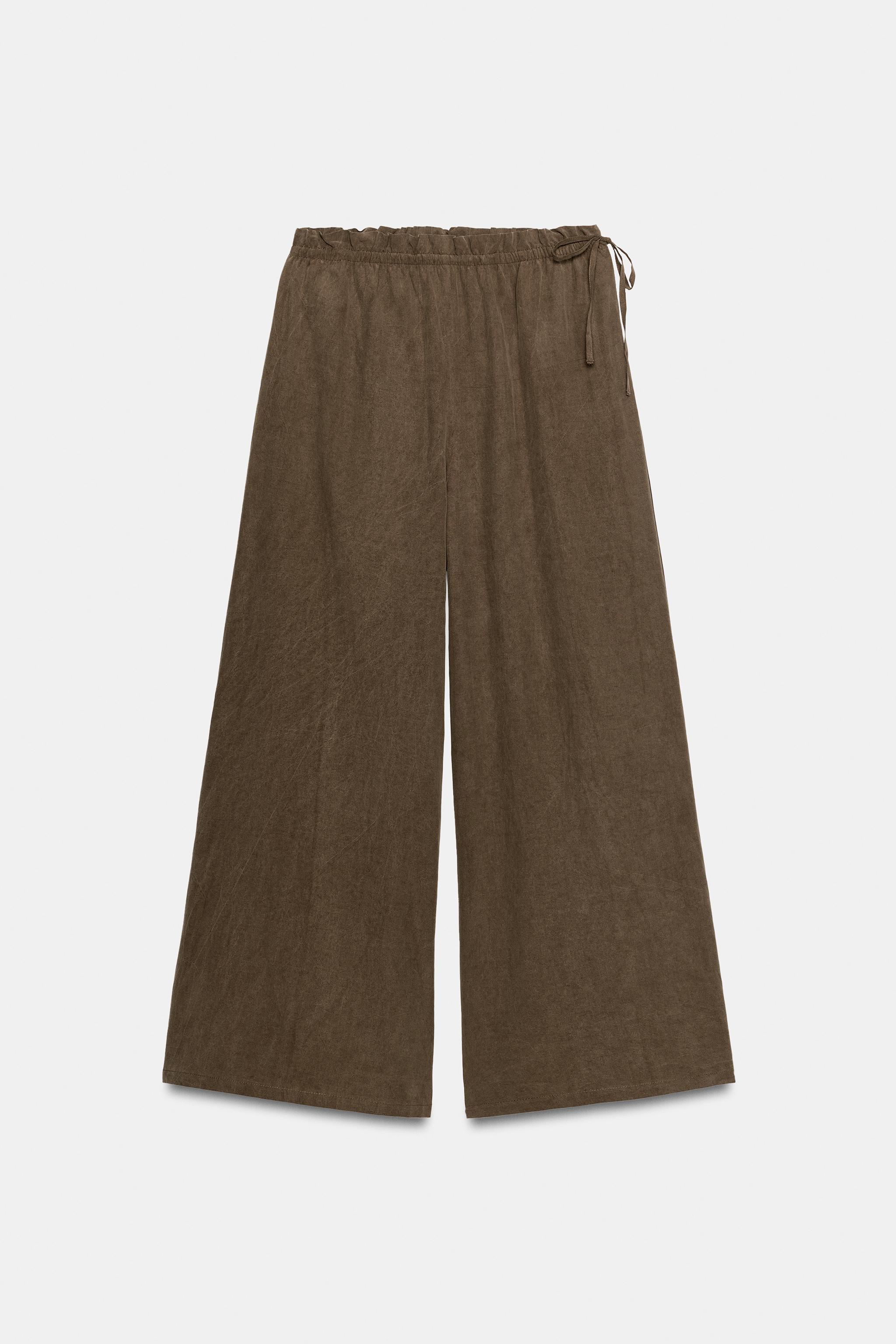 Zara tiene escondidos en su web unos preciosos pantalones palazzo: dos colores, a un precio de risa (15,99 euros) y con los que derrochar�s estilo en cualquier evento de invitada
