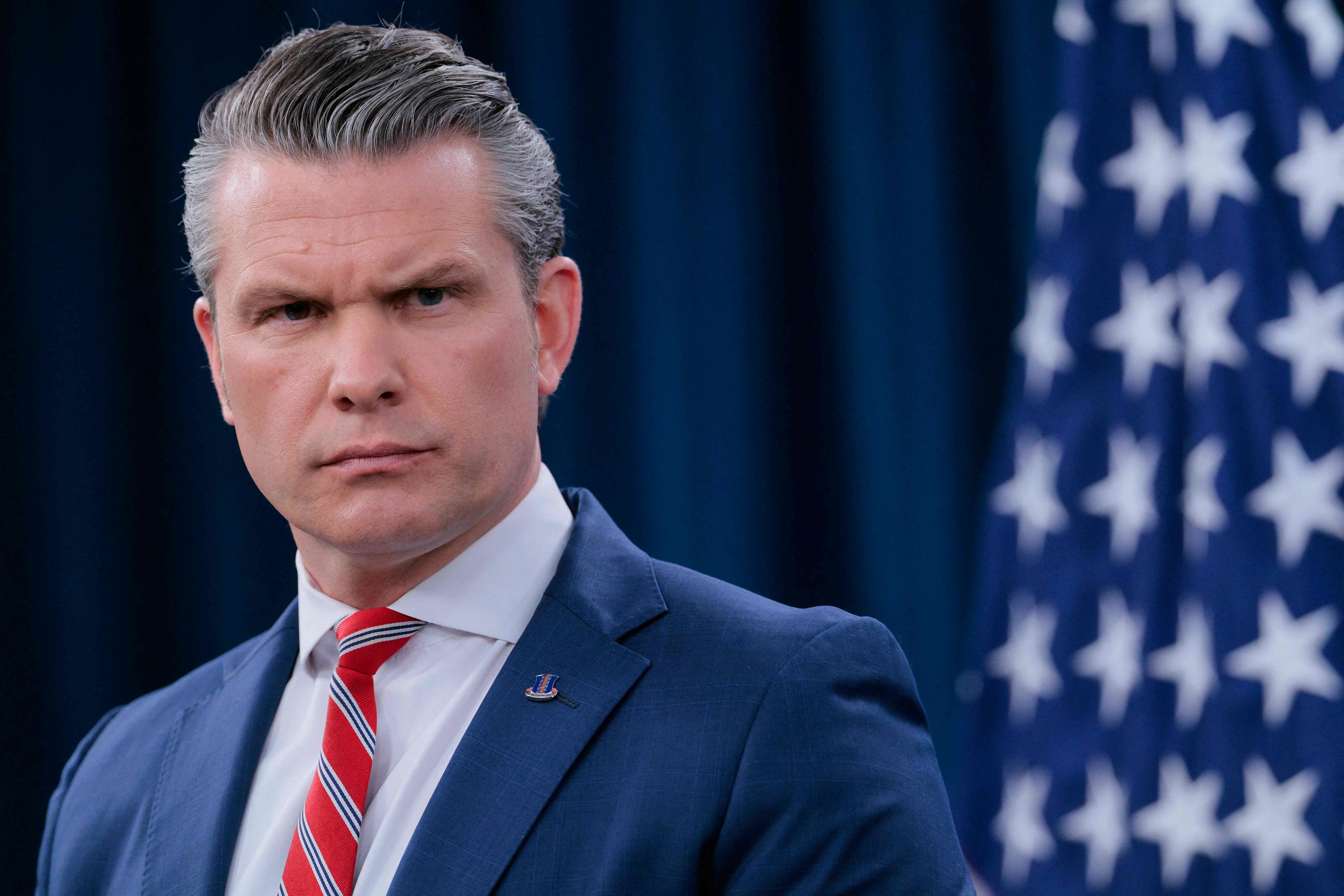 Pete Hegseth en un momento de la rueda de prensa de hoy.