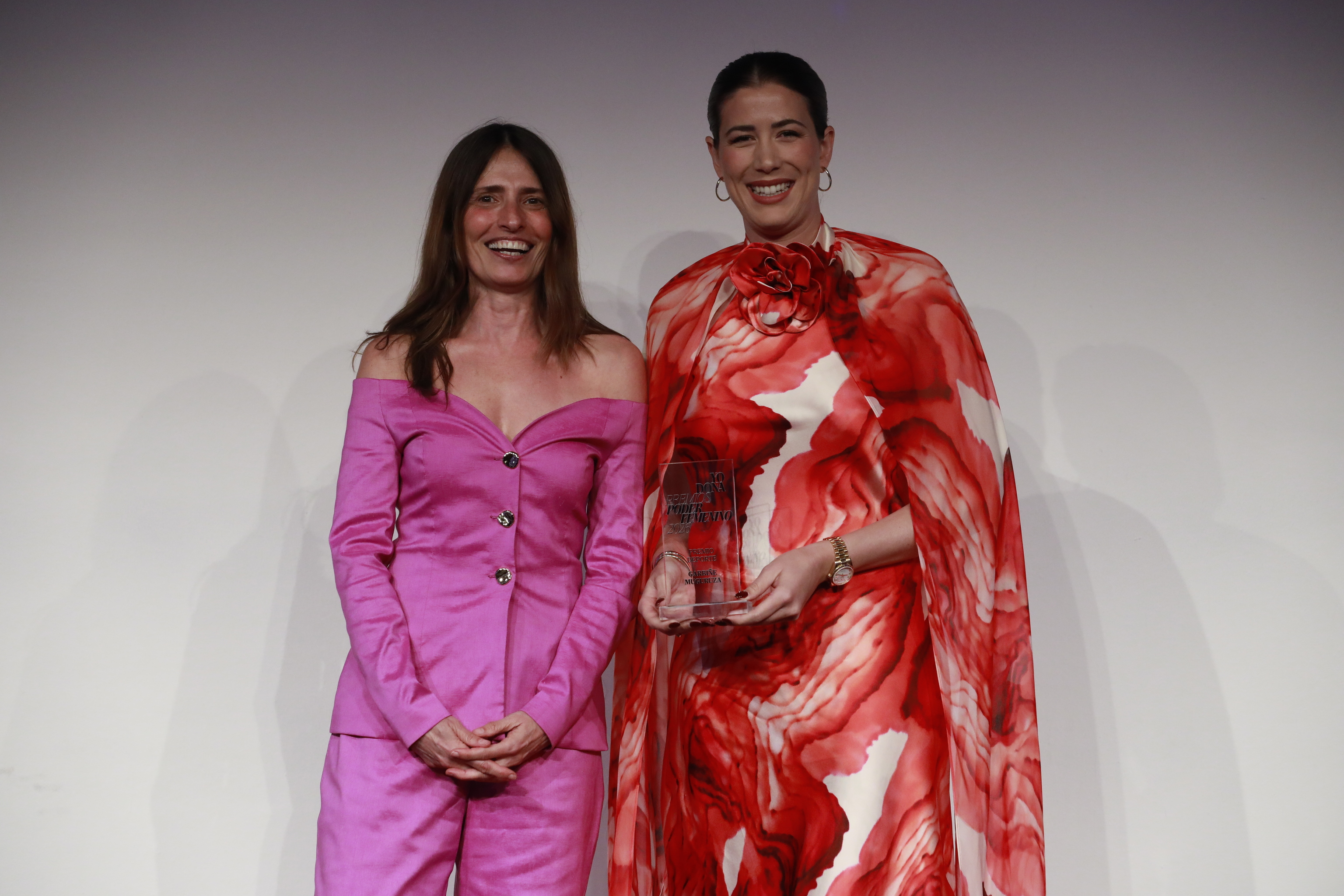 Garbi�e Muguruza con Gema Garc�a Marcos, de Yo Dona.