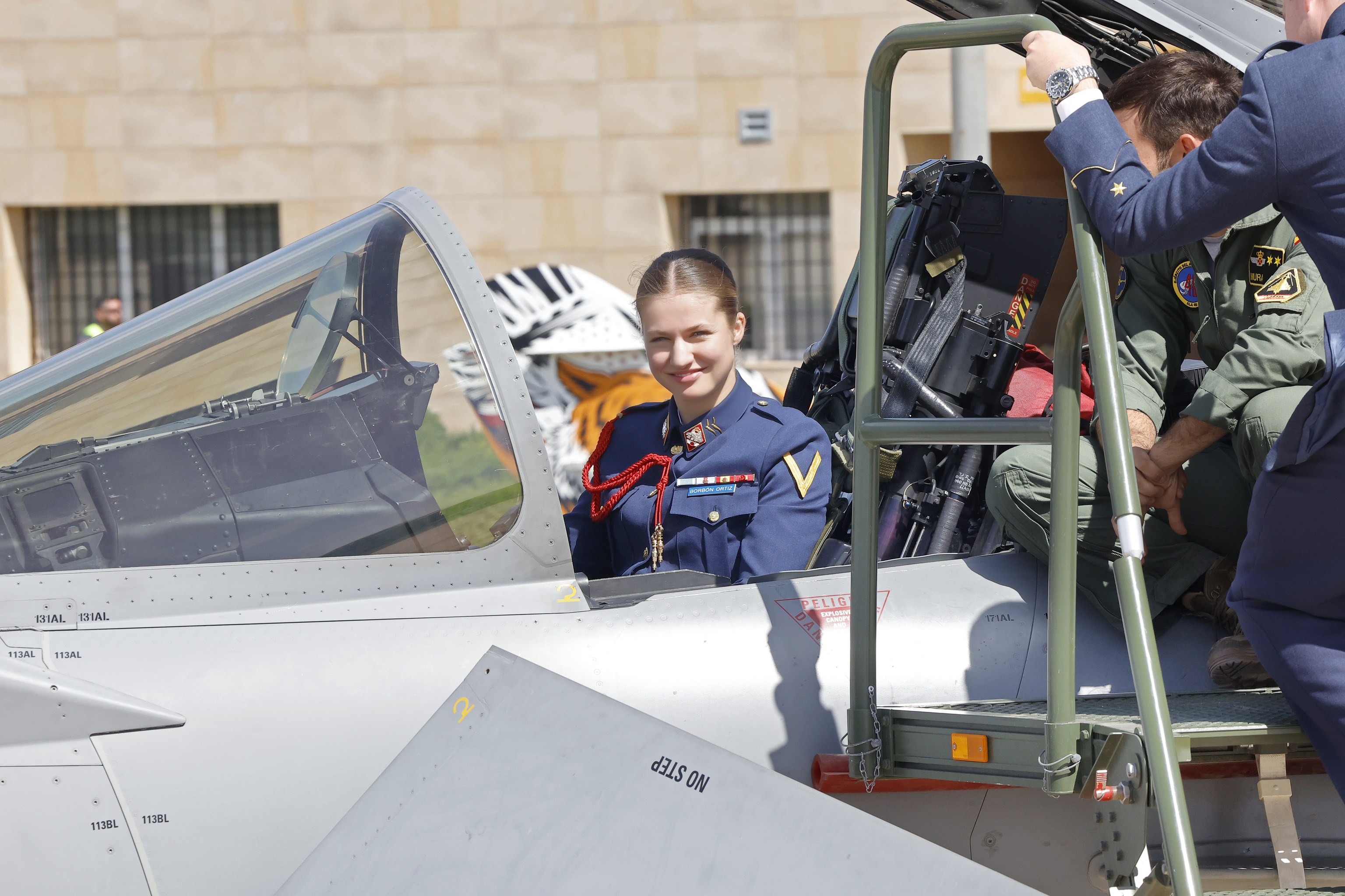 La Princesa Leonor, durante su visita al Ala 14 del Ej�rcito del Aire y del Espacio en Los Llanos (Albacete).