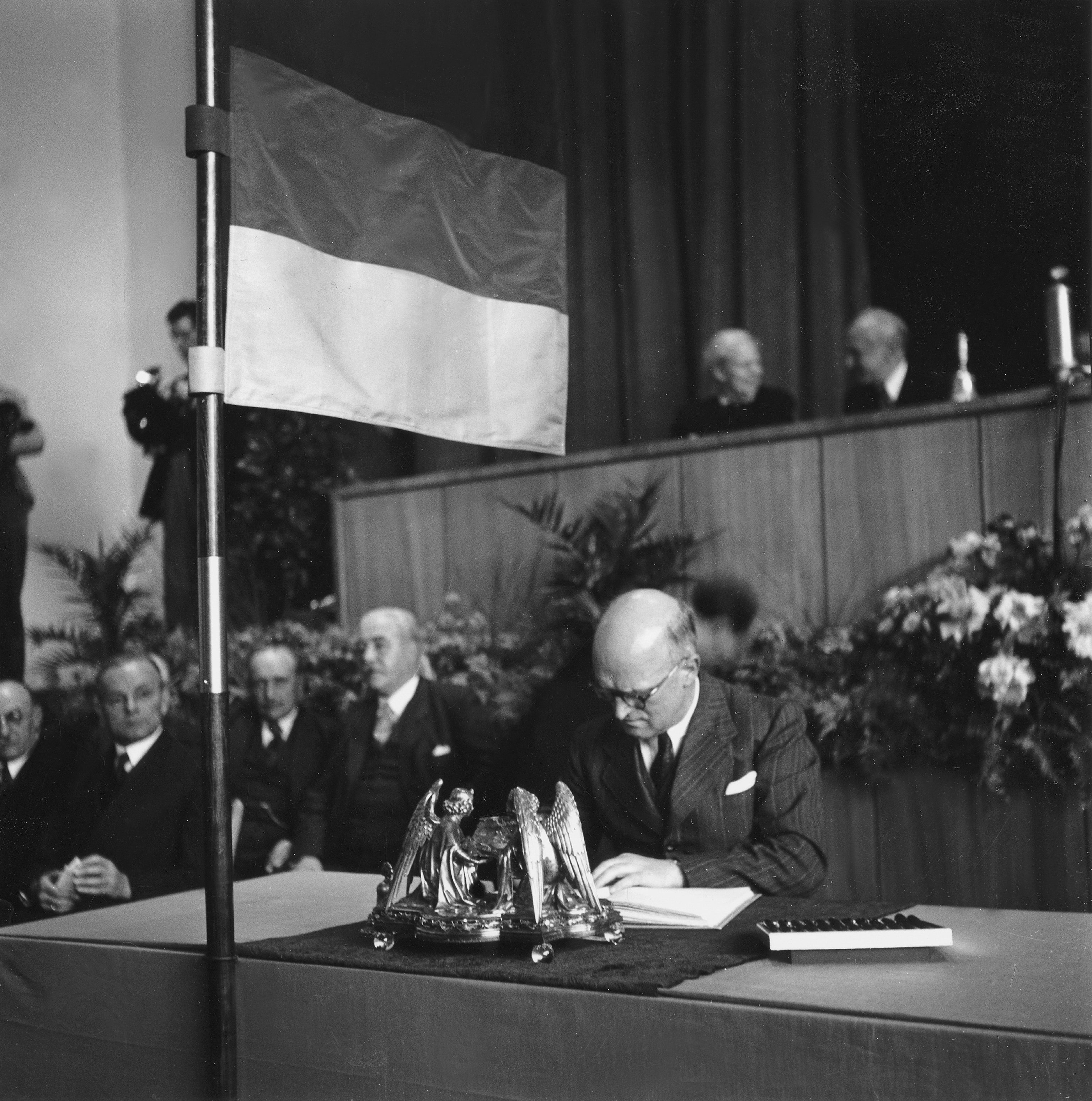 Firma de la Constituci�n de la RFA en 1949.