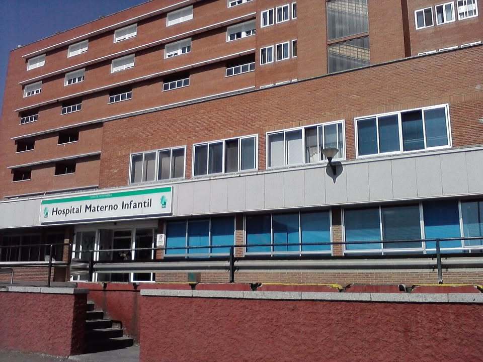 Fachada del Hospital Materno Infantil de badajoz.