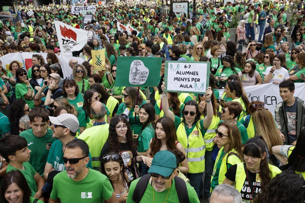 Protesta del profesorado en Valencia, este lunes.