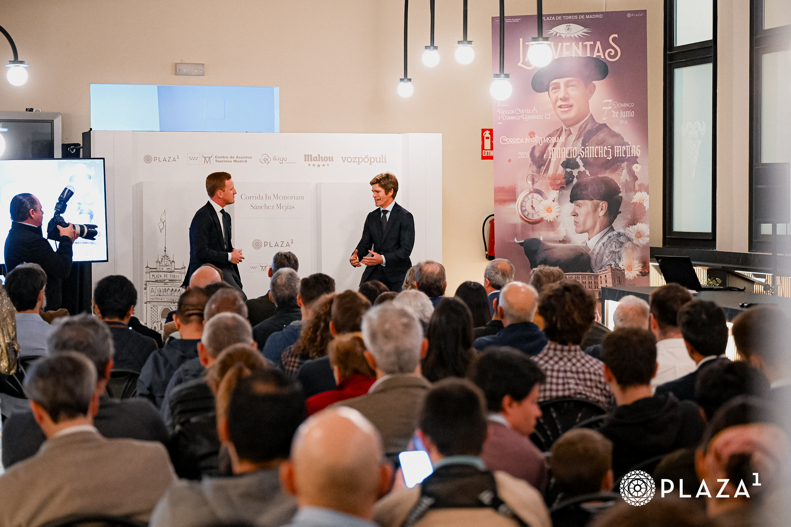 Presentaci�n del acto de la Corrida In Memoriam.