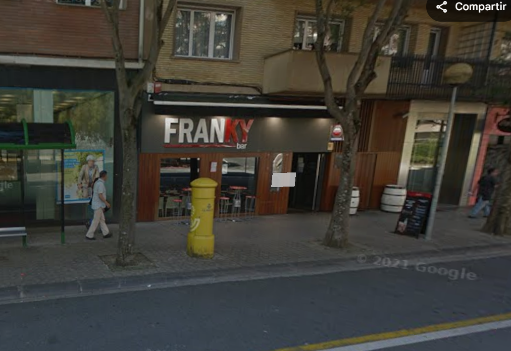 Fachada del bar Franky de Pamplona en 2018.