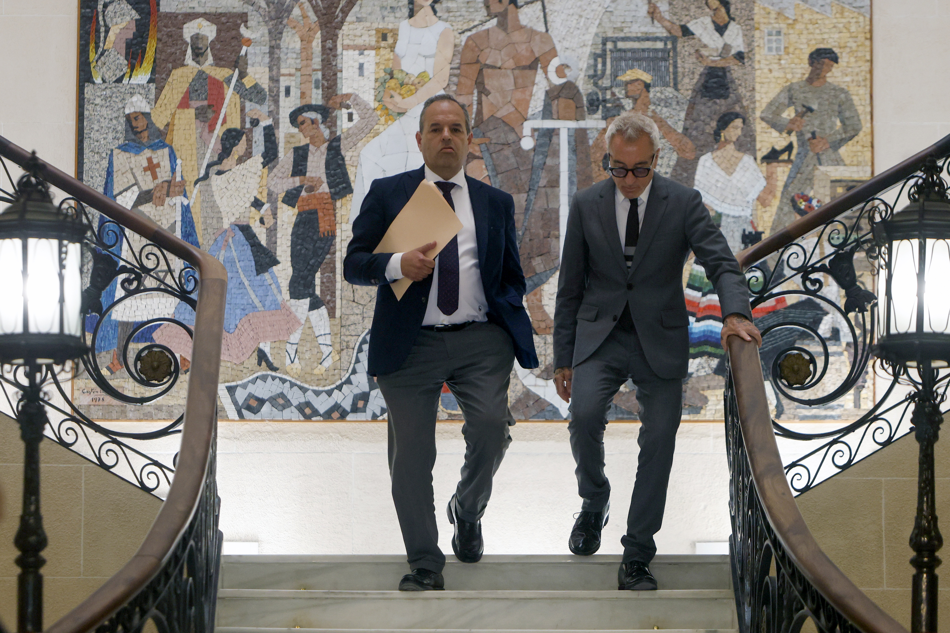 El presidente de la C�mara de Comercio, Carlos Ba�o, en la Diputaci�n de Alicante.
