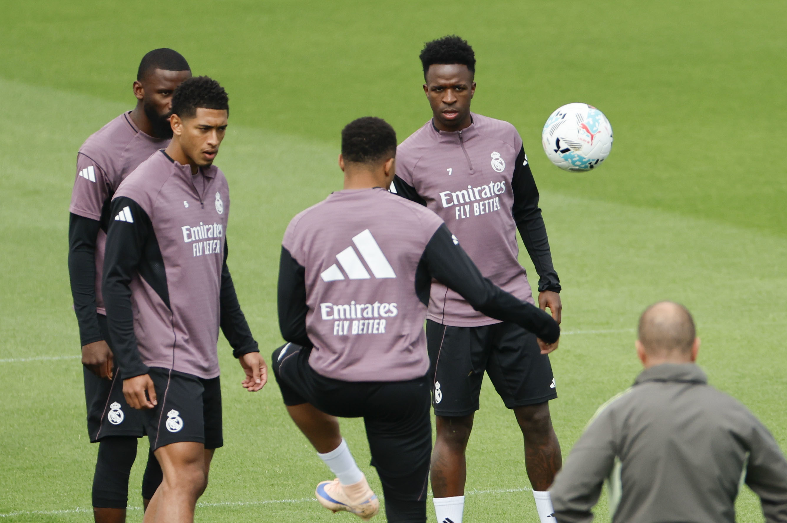 Los jugadores del Madrid en el entrenamiento del mi�rcoles.