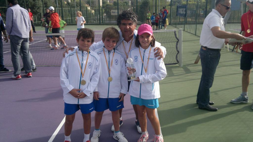 Jódar, junto a Llorens y Cristina Ramos, del Chamartín