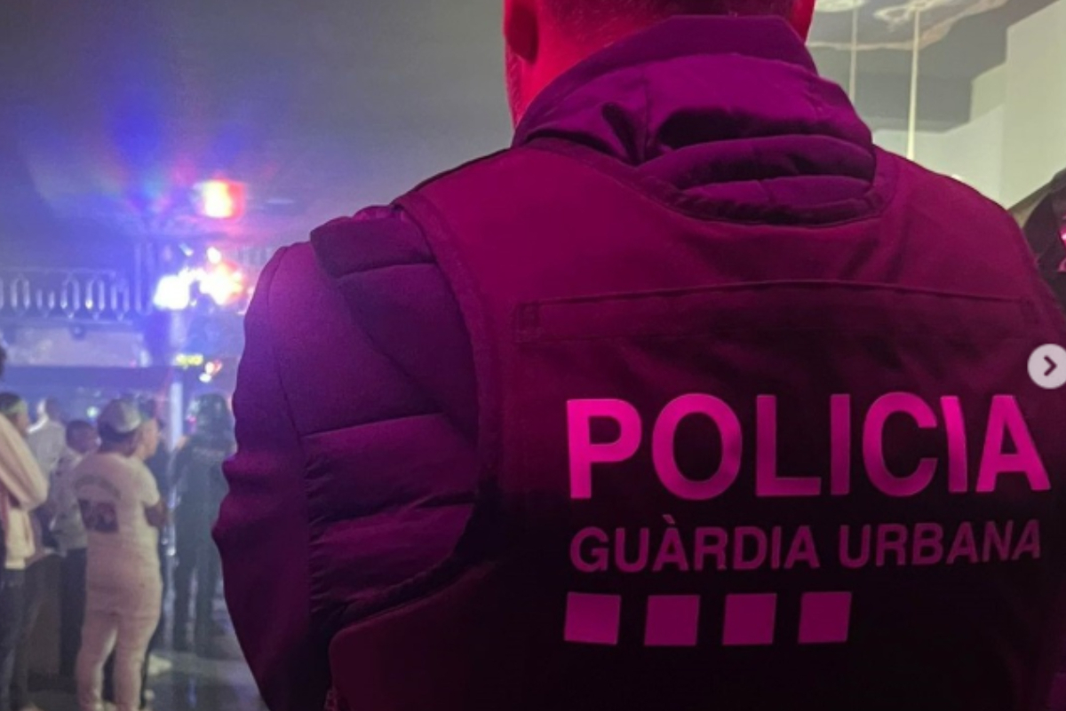 Un polic�a de la Guardia Urbana de Lleida.