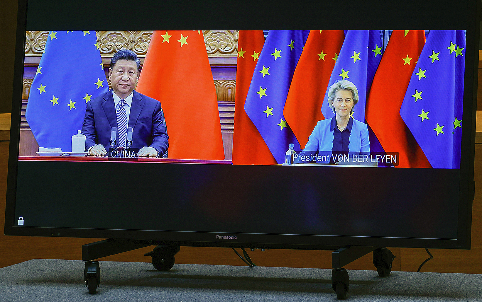 El presidente chino, Xi Jinping, y la presidenta de la Comisi�n Europea, Ursula Von der Leyen.