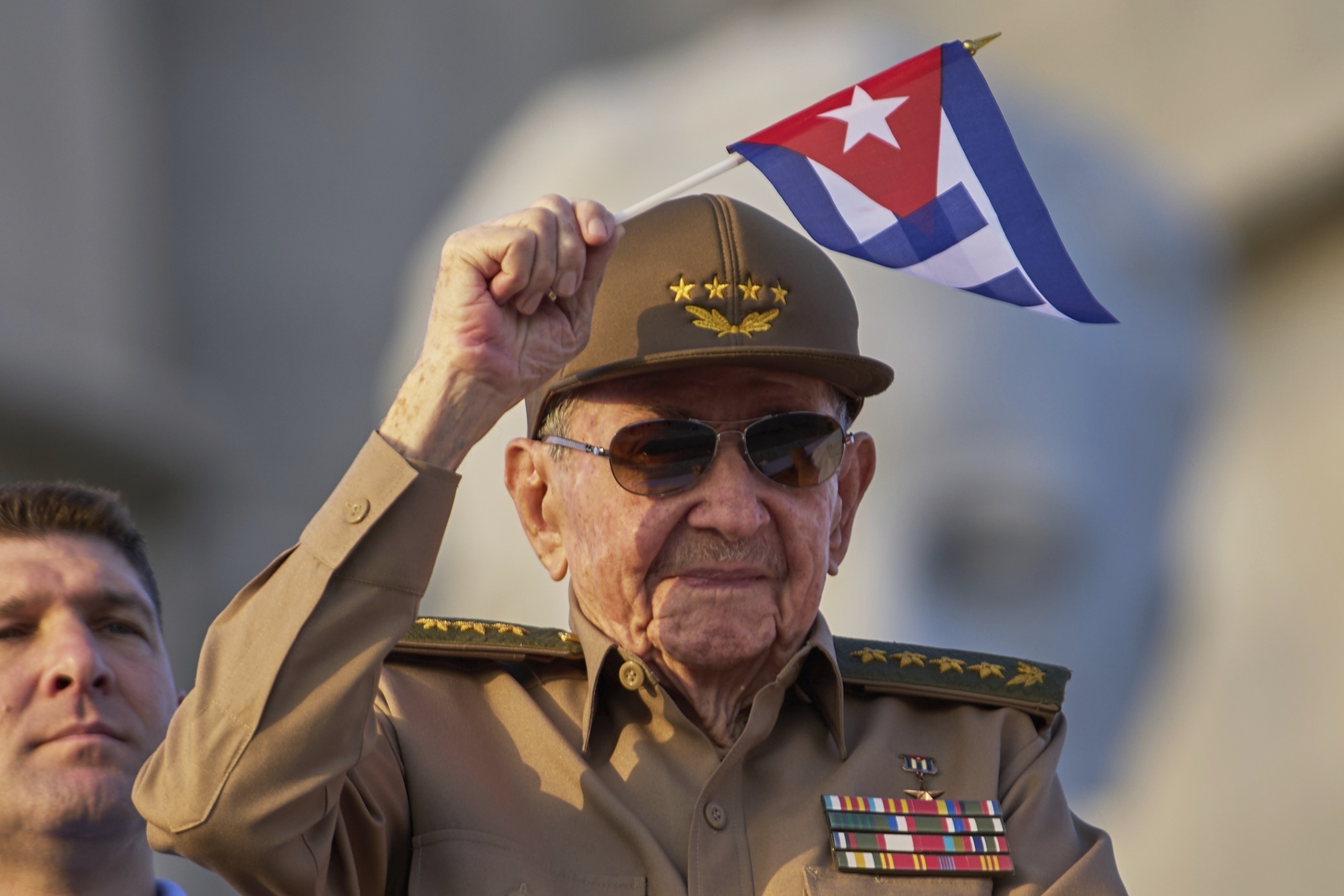 La secuela de Fidel Castro, su hermano Raúl, en La Habana.