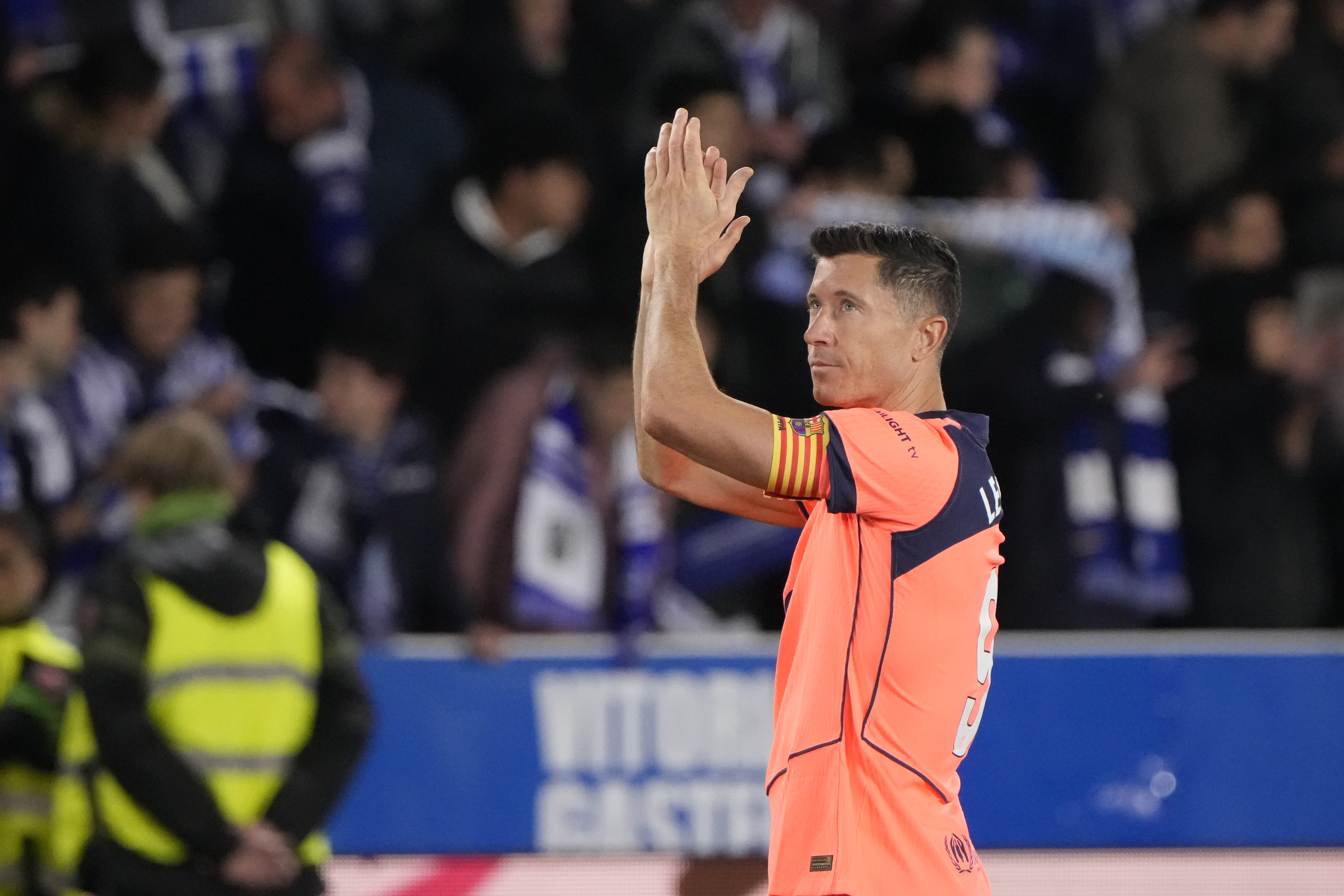 Robert Lewandowski, tras el partido del mi�rcoles frente al Alav�s en Vitoria.