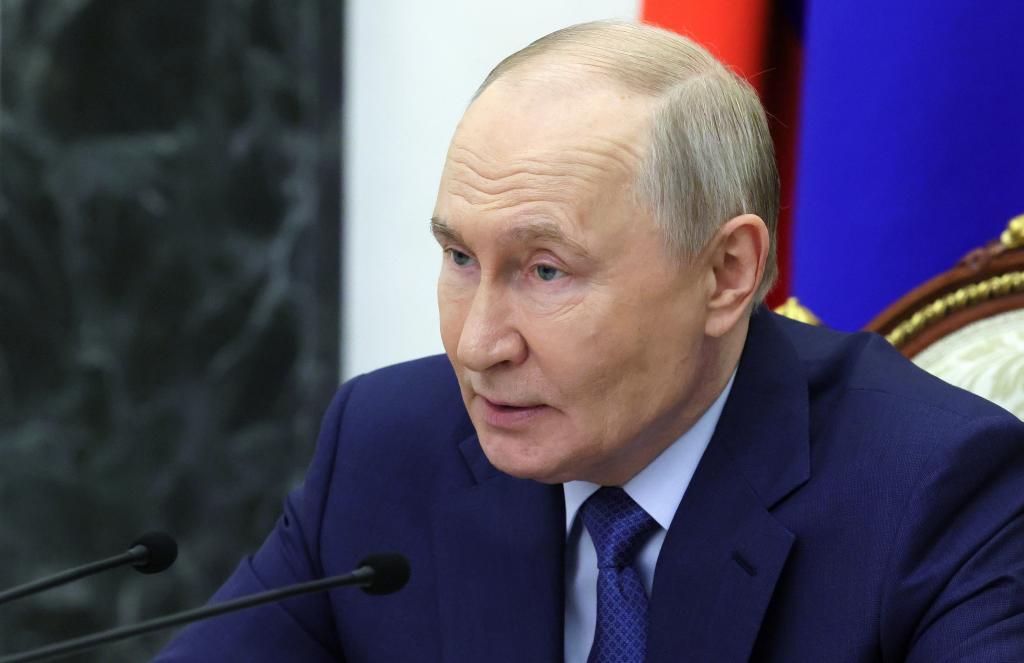 Vlad�mir Putin, el viernes, durante una reuni�n acerca de cuestiones econ�micas en el Kremlin