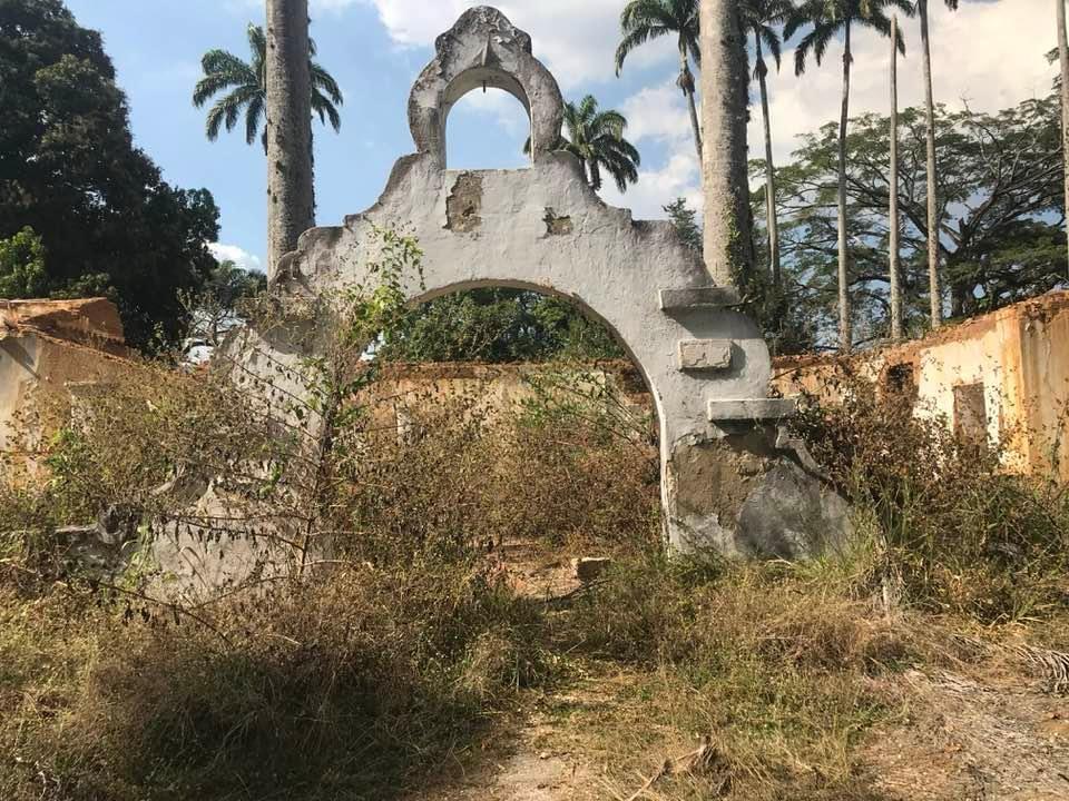 Antes y después de la Hacienda San Luis, en Valencia.