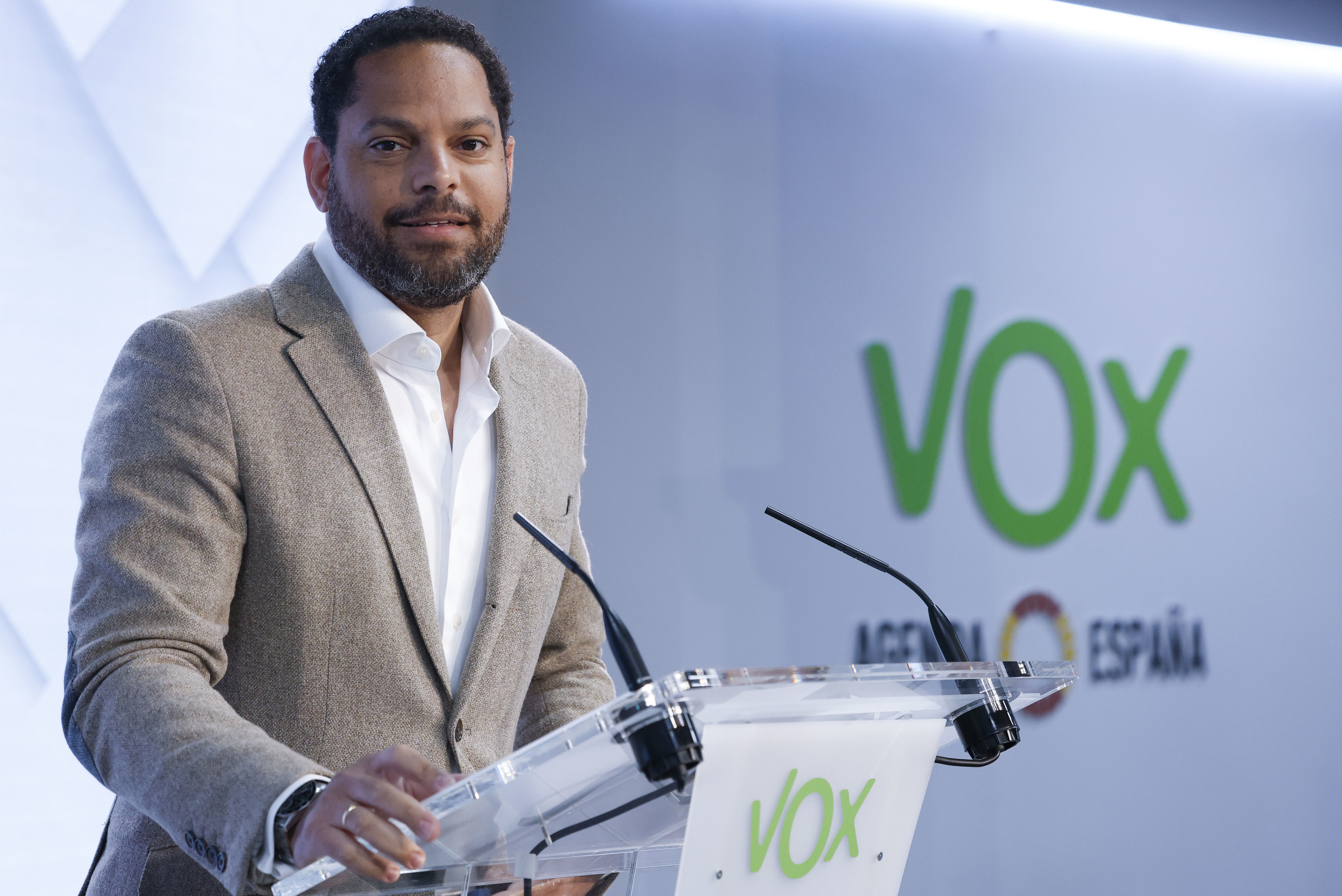 El secretario general de Vox, Ignacio Garriga, en la sede del partido