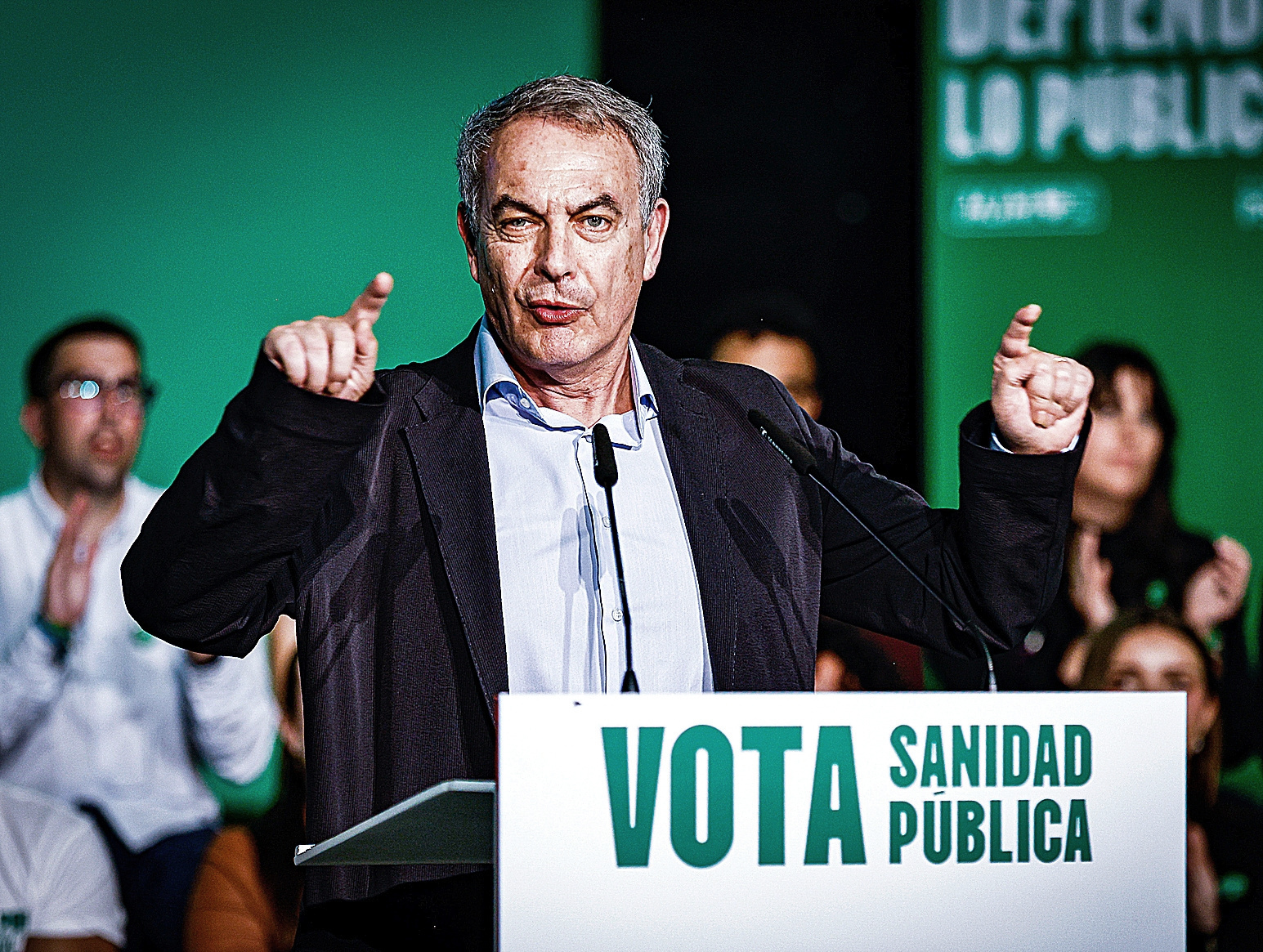 Jos� Luis Rodr�guez Zapatero en un acto de campa�a de los socialistas para las elecciones andaluzas, en la provincia de C�diz.