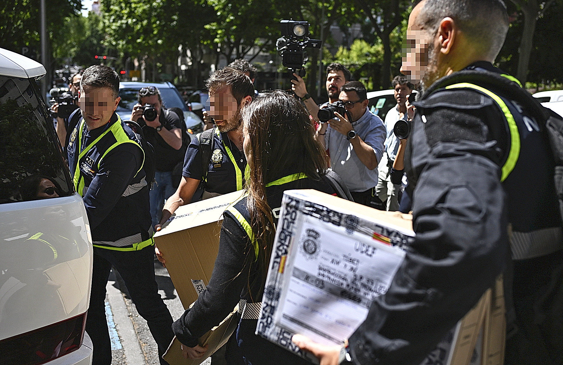 El juez sitúa a Zapatero como el "vértice" de la trama corrupta y ...