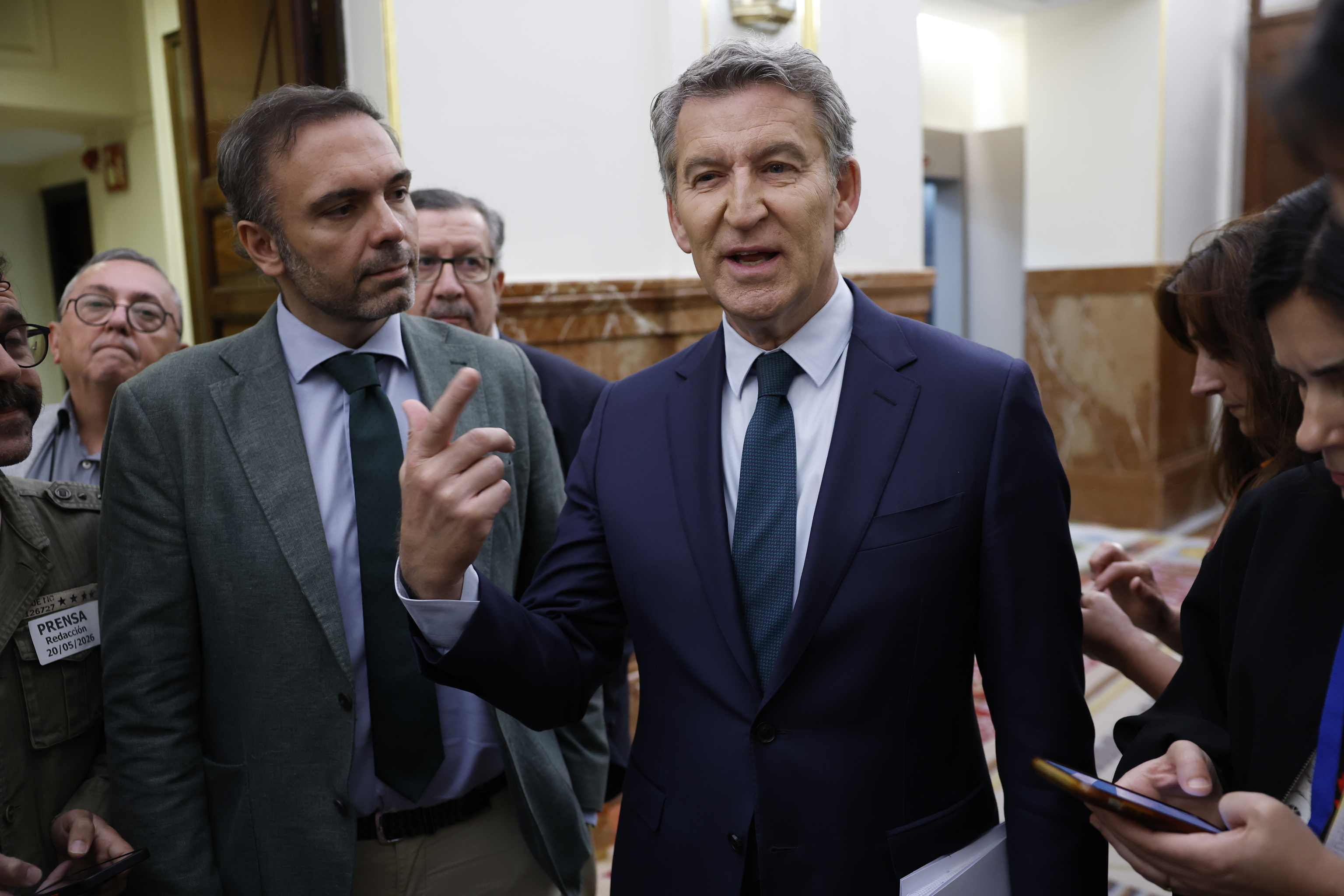 El l�der del PP AlbertoN��ez en los pasillos del Congreso