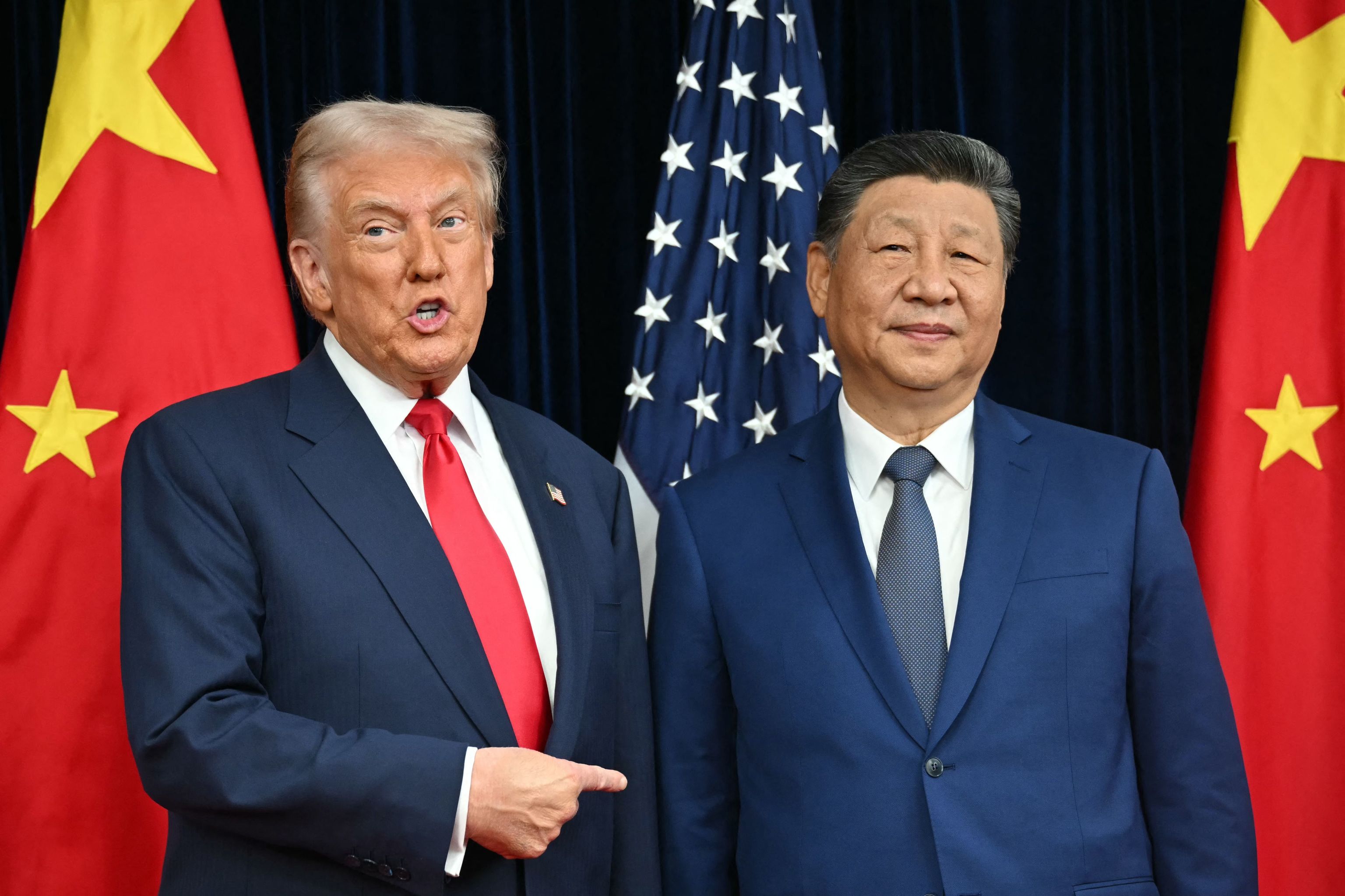 Donald Trump durante su encuentro con Xi Jinping la semana pasada.