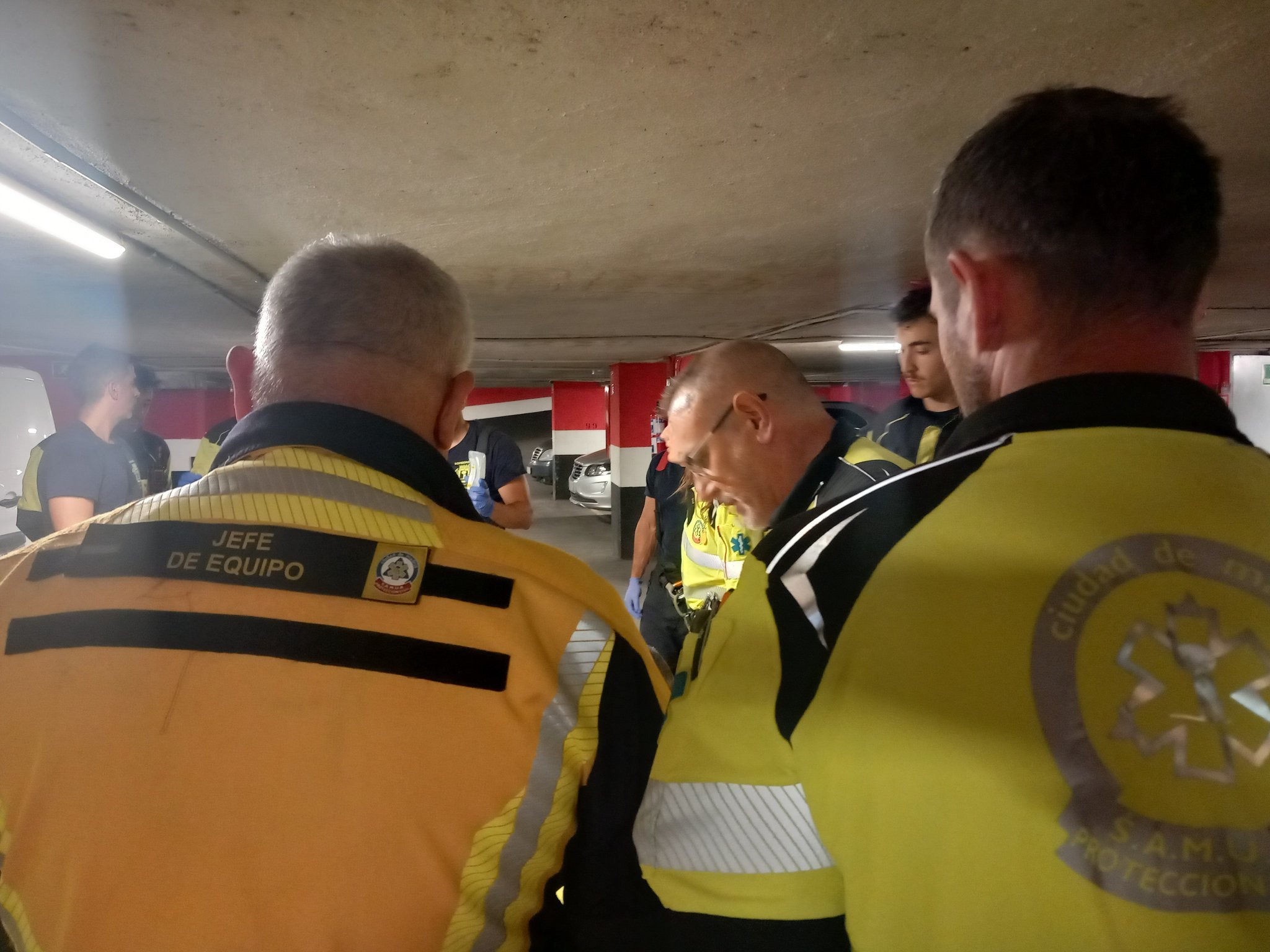 El equipo de Emergencias de Madrid en el lugar de los hechos.