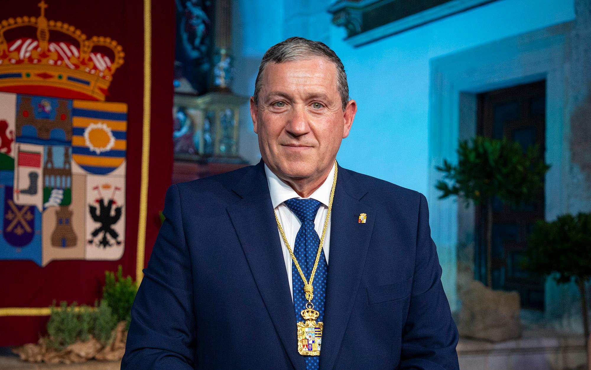 Javier F�undez.