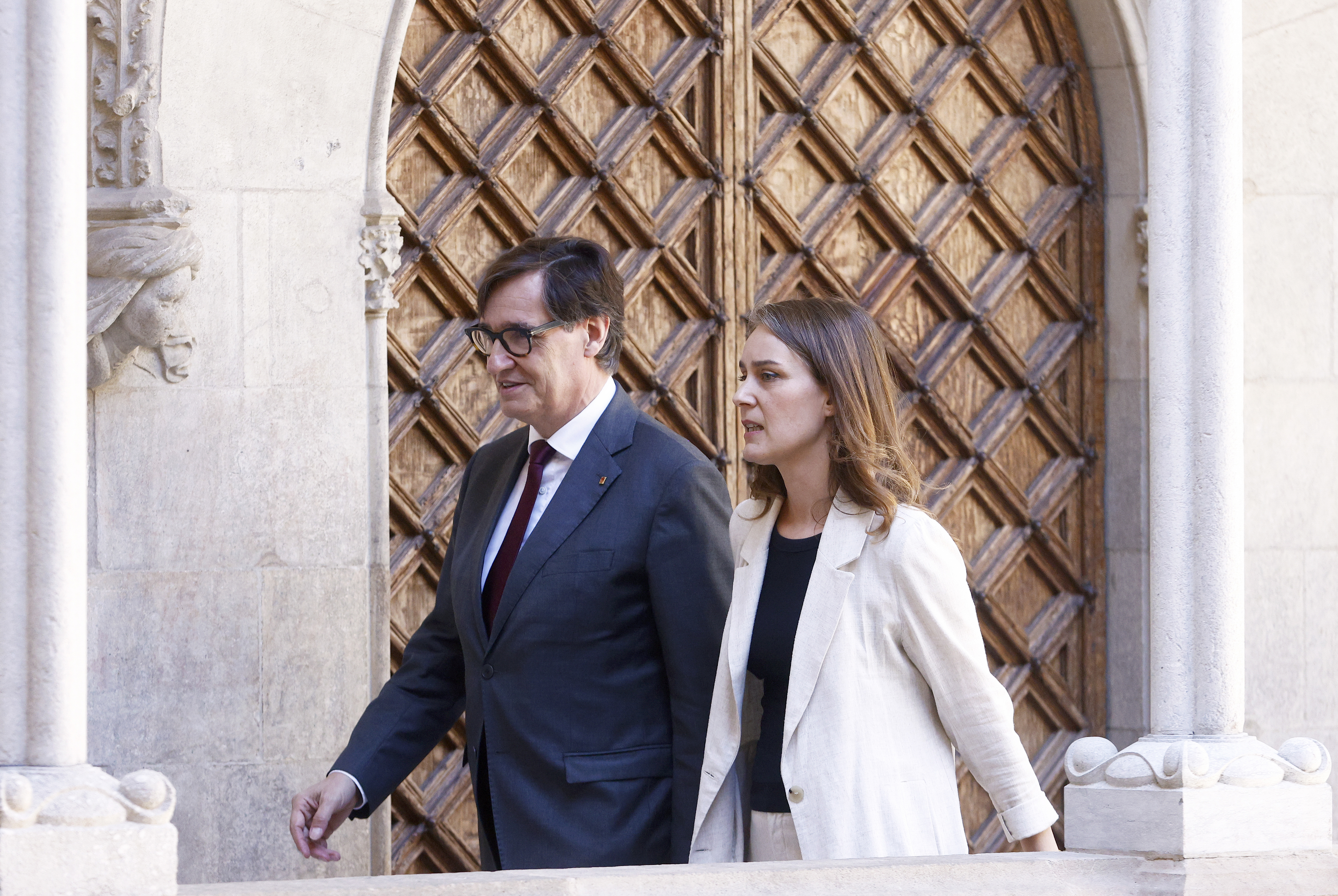 El presidente catal�n, Salvador Illa, y la l�der de Comuns en el Parlament, J�ssica Albiach, ayer en Barcelona.