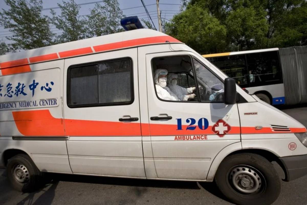 Imagen de archivo de una ambulancia china.