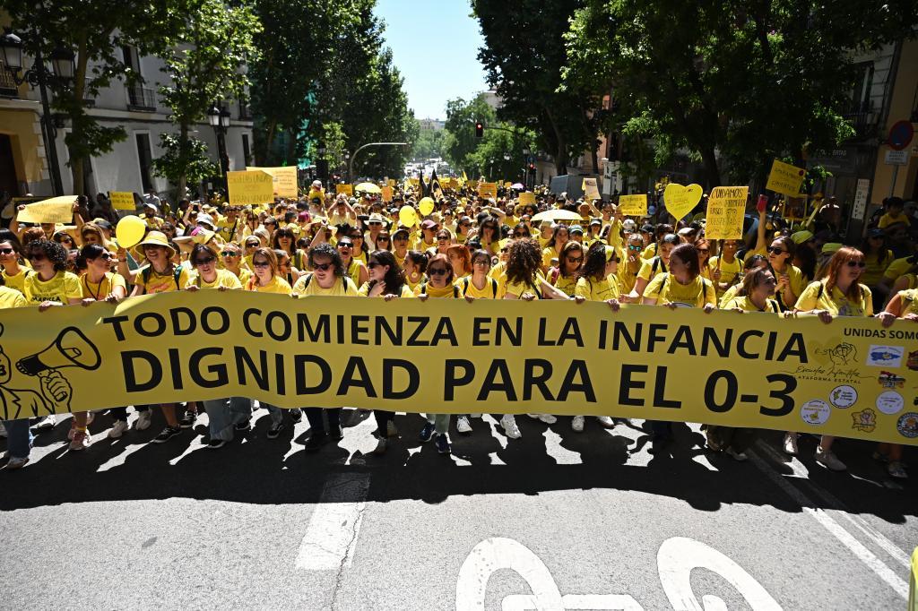 Vista de la manifestaci�n de educadores infantiles en Madrid este s�bado.