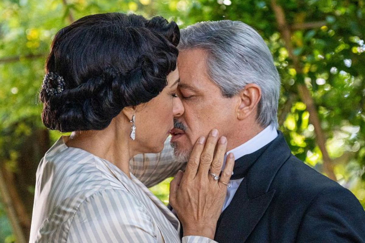 Avance de 'La Promesa', cap�tulo 842 del martes 26 de mayo: Leocadia vuelve a besar a Crist�bal