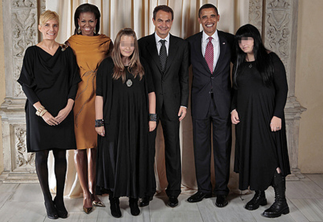 Zapatero, con su mujer y sus hijas, en la recepci�n de los Obama.