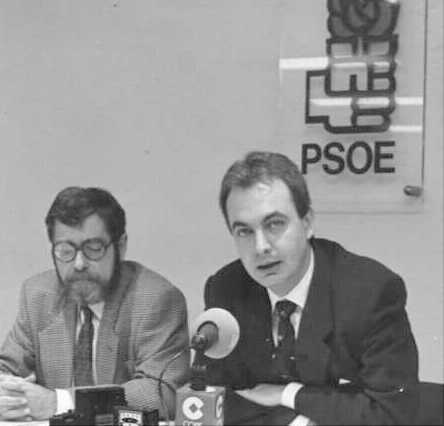 Jos� Luis Rodr�guez Zapatero, en la sede del PSOE en Le�n, en 1996.