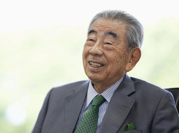 Toshifumi Suzuki en un acto de 7-Eleven Japón.
