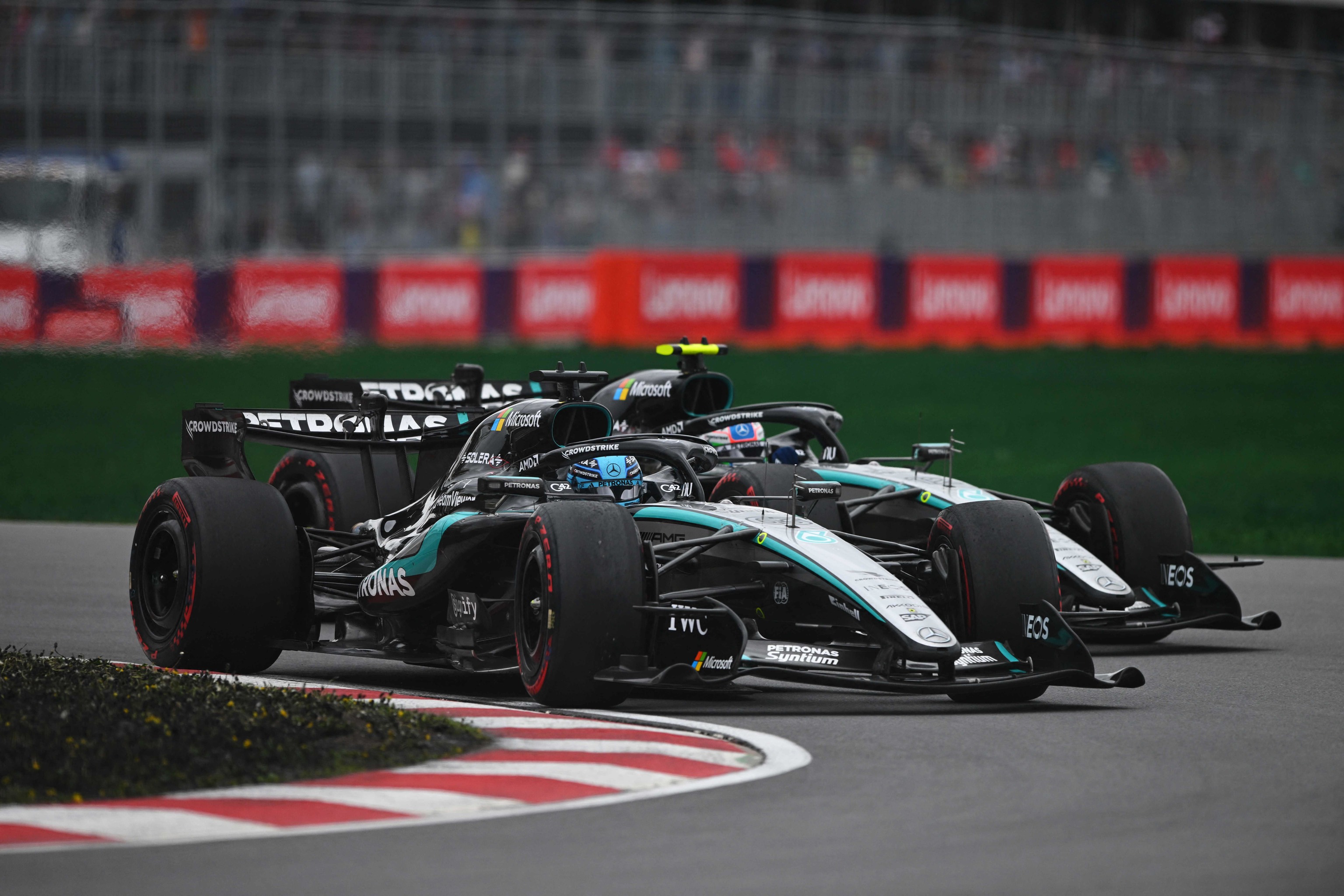 Kimi Antonelli y George Russell durante el Gran Premio de Canadá de Fórmula 1.