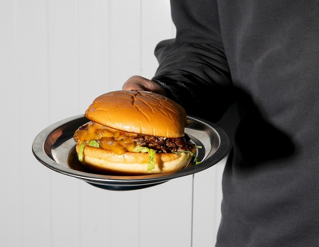 Hamburguesa Kricky Pelton.