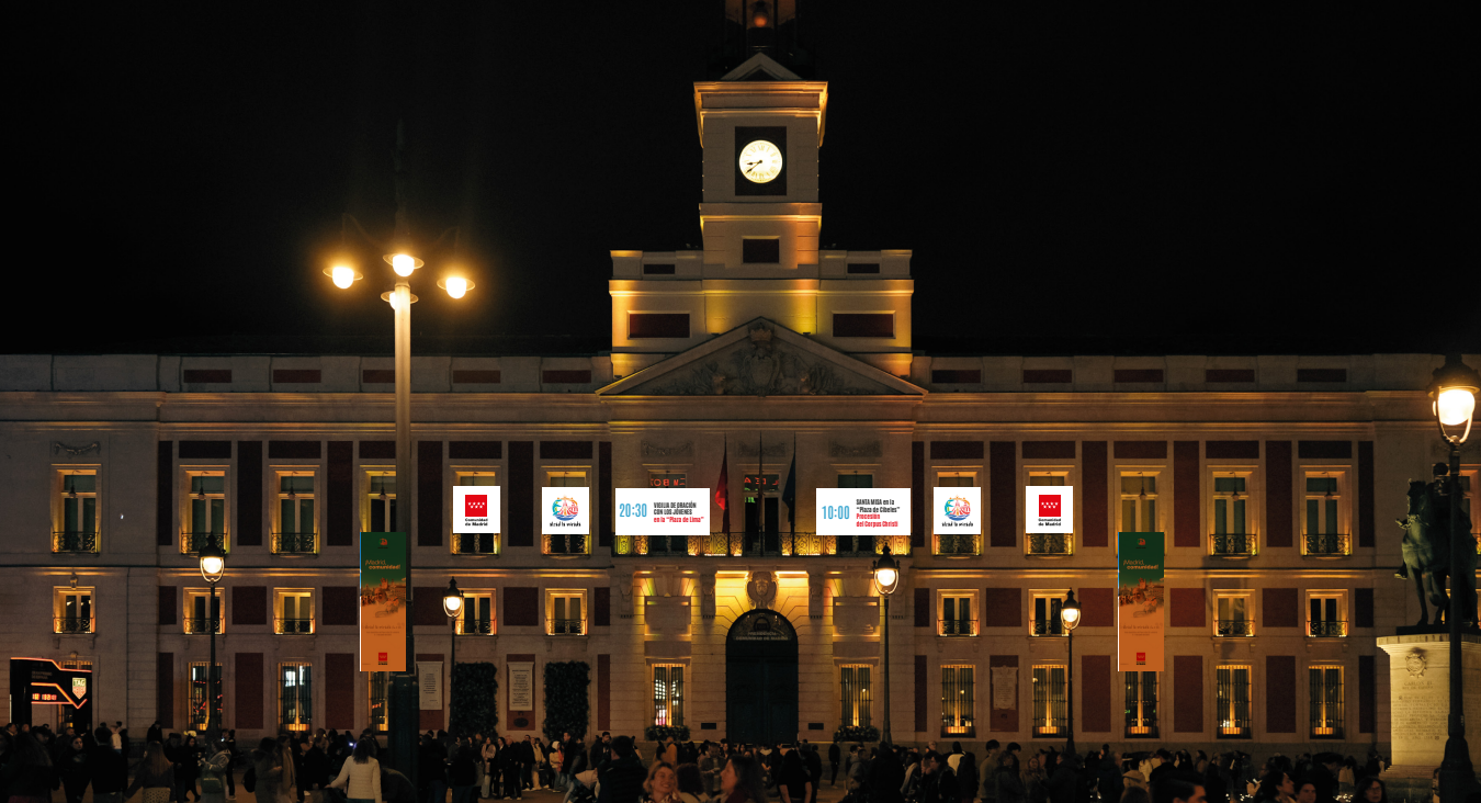 Recreación de la Real Casa de Correos por las noches, cuando se iluminará con pantallas con la agenda e imágenes.