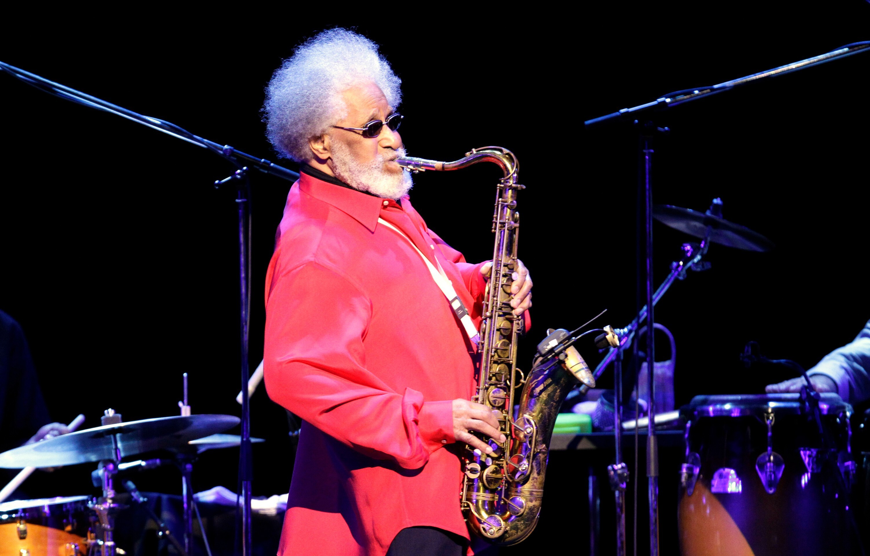 Sonny Rollins toca durante un concierto en Tokio en el a�o 2010.