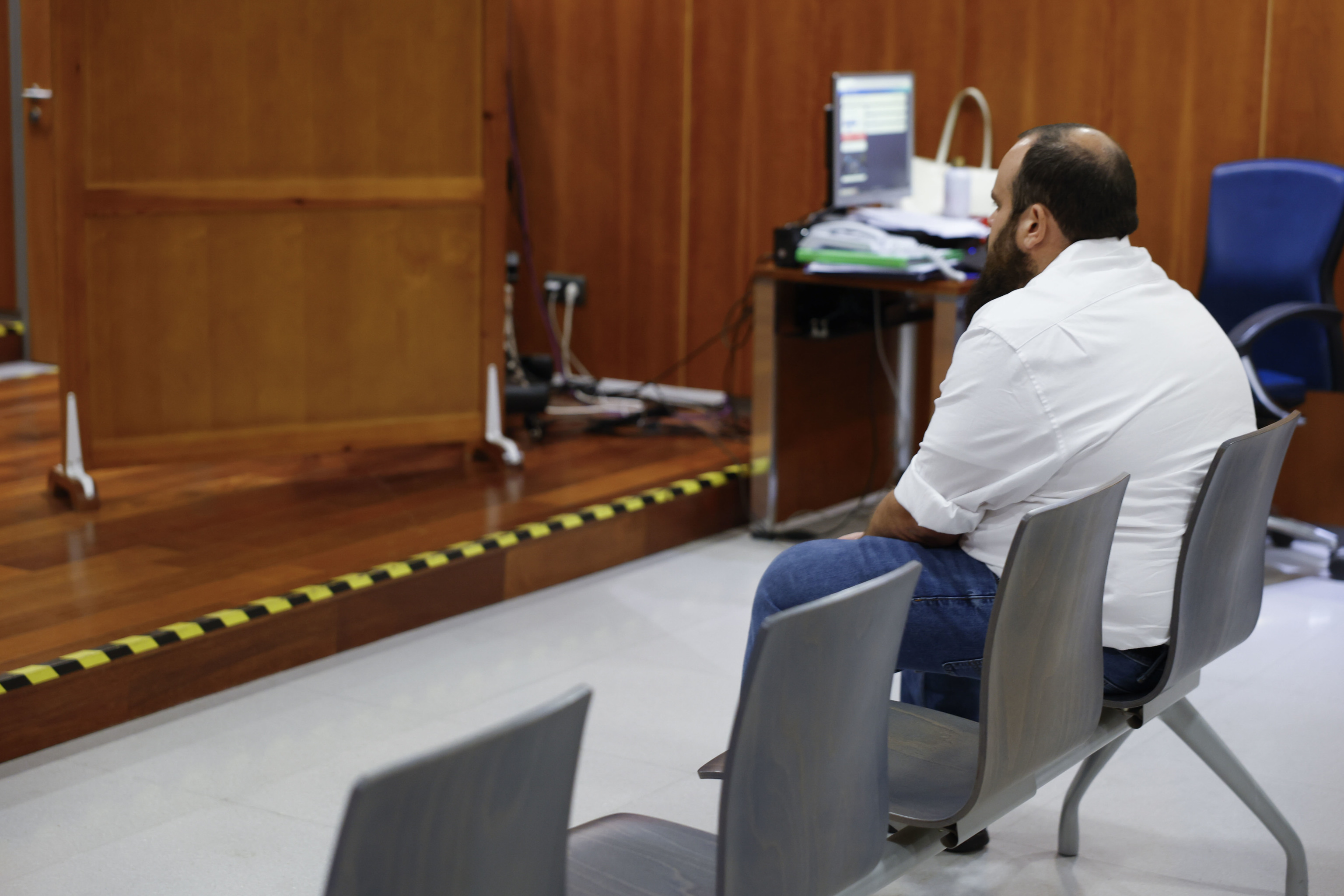 El ex sacerdote acusado, durante el juicio.