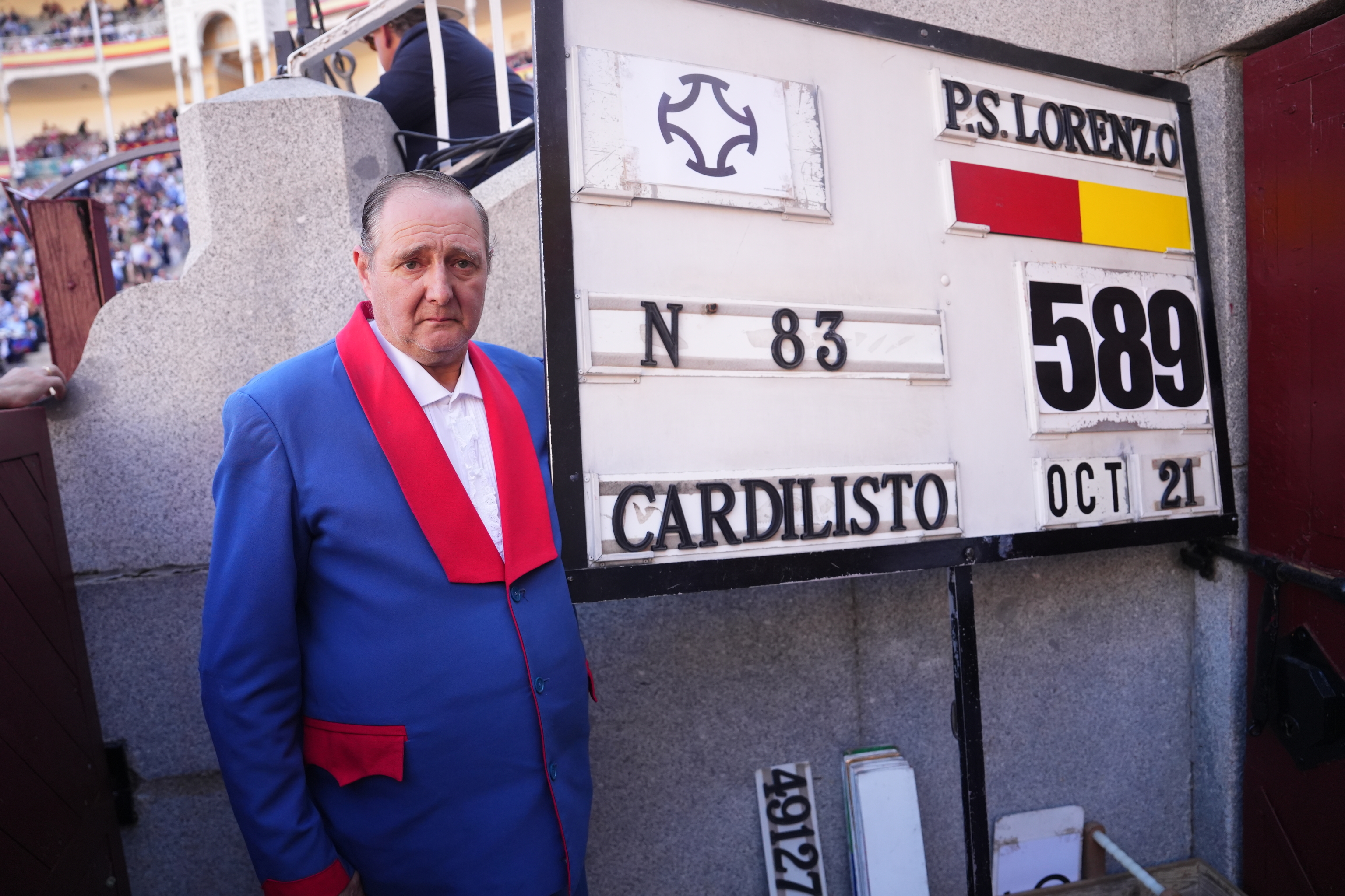 El encargado de solemnizar la salida de cada toro ante 24.000 personas en Las Ventas: "Como te equivoques te llevas una pitada"