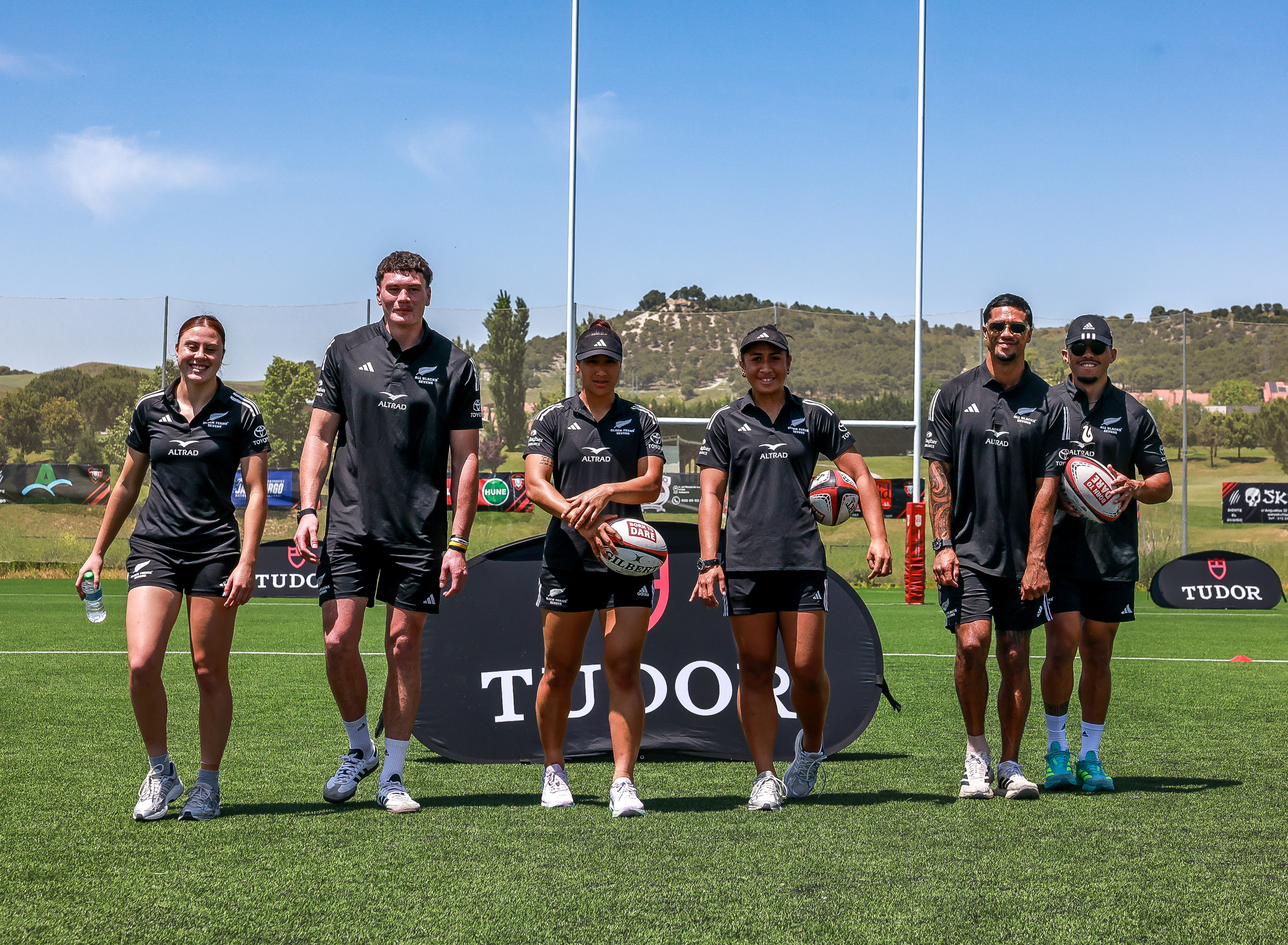 Los All Blacks y las Black Ferns en Arroyo de la Encomienda (Valladolid)