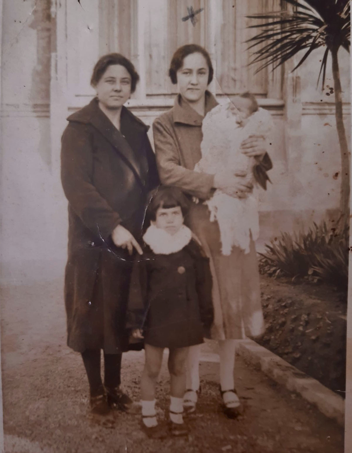 Las hermanas Ferragut murieron en aquellos bombardeos.