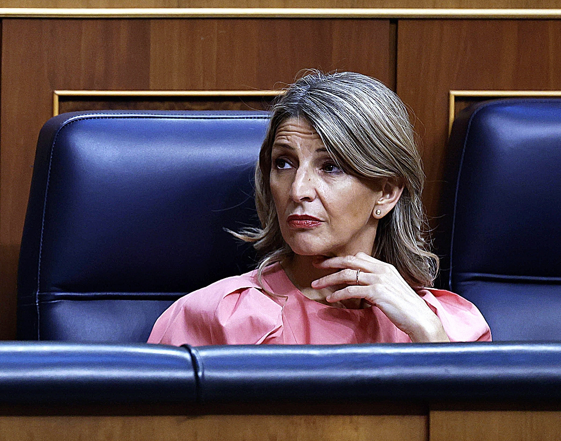 La vicepresidenta segunda, Yolanda Díaz, de Sumar, ayer, en el Pleno del Congreso.