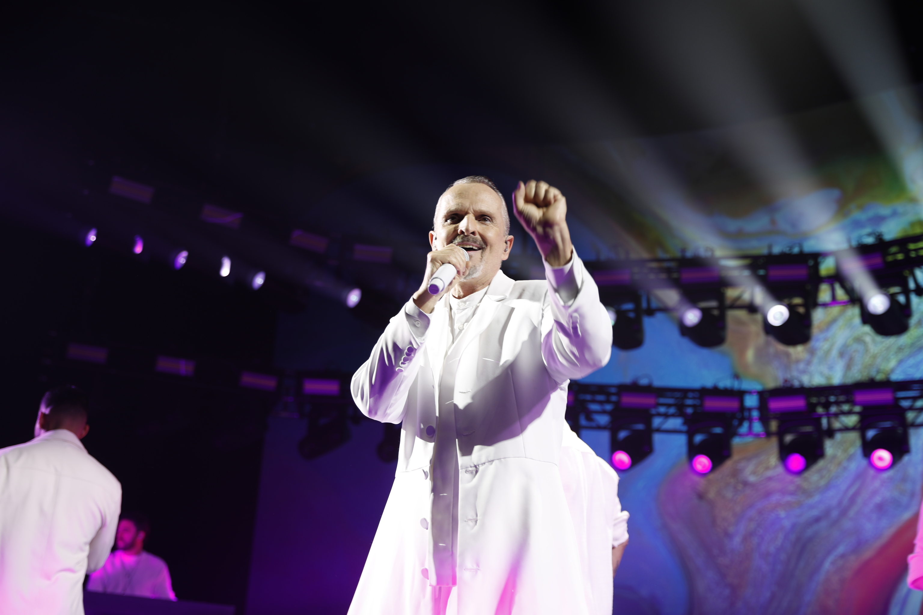 Miguel Bosé en una actuación.