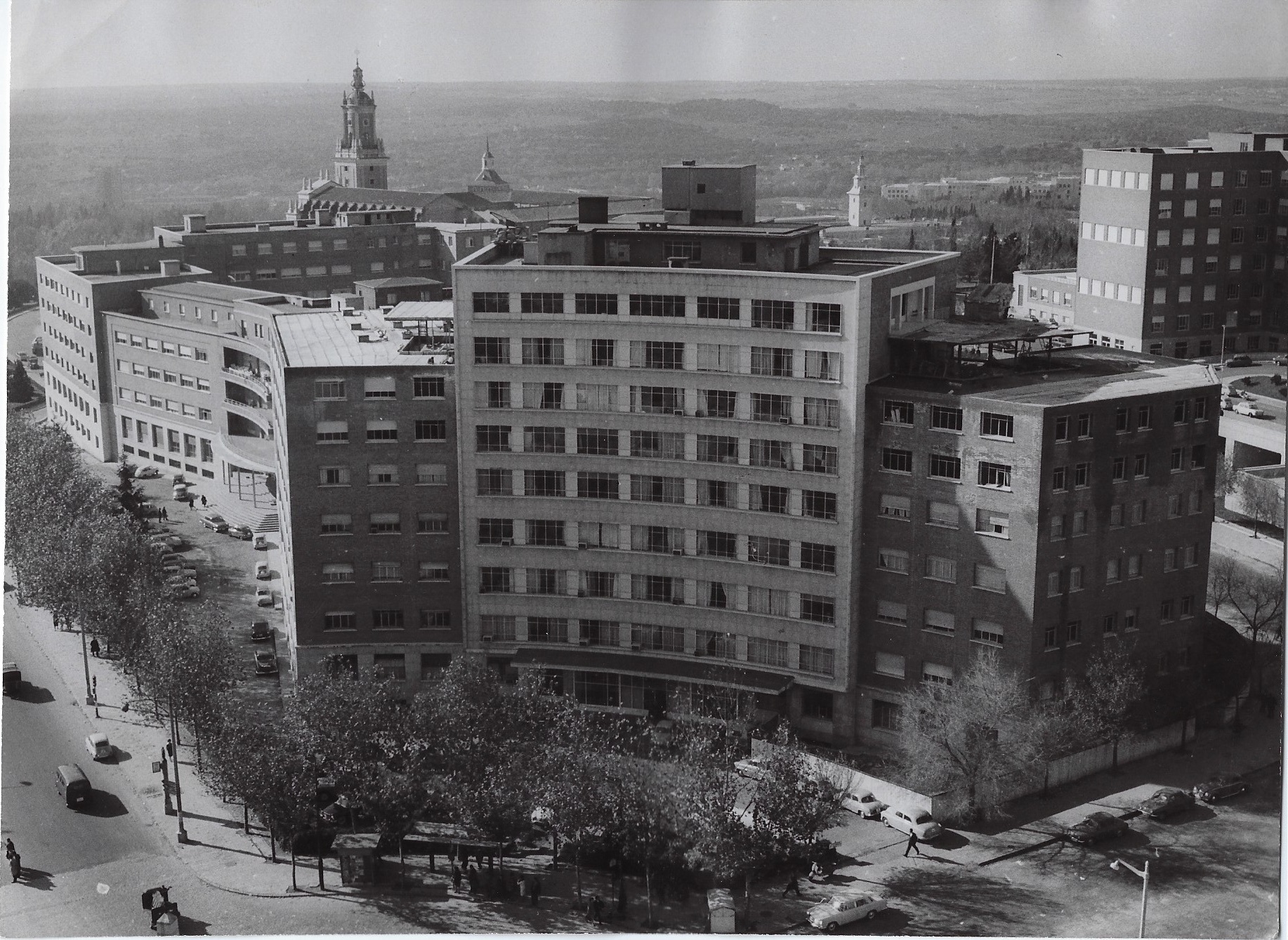 La Clínica de la Concepción, ahora Hospital Universitario Fundación Jiménez Díaz, en 1965