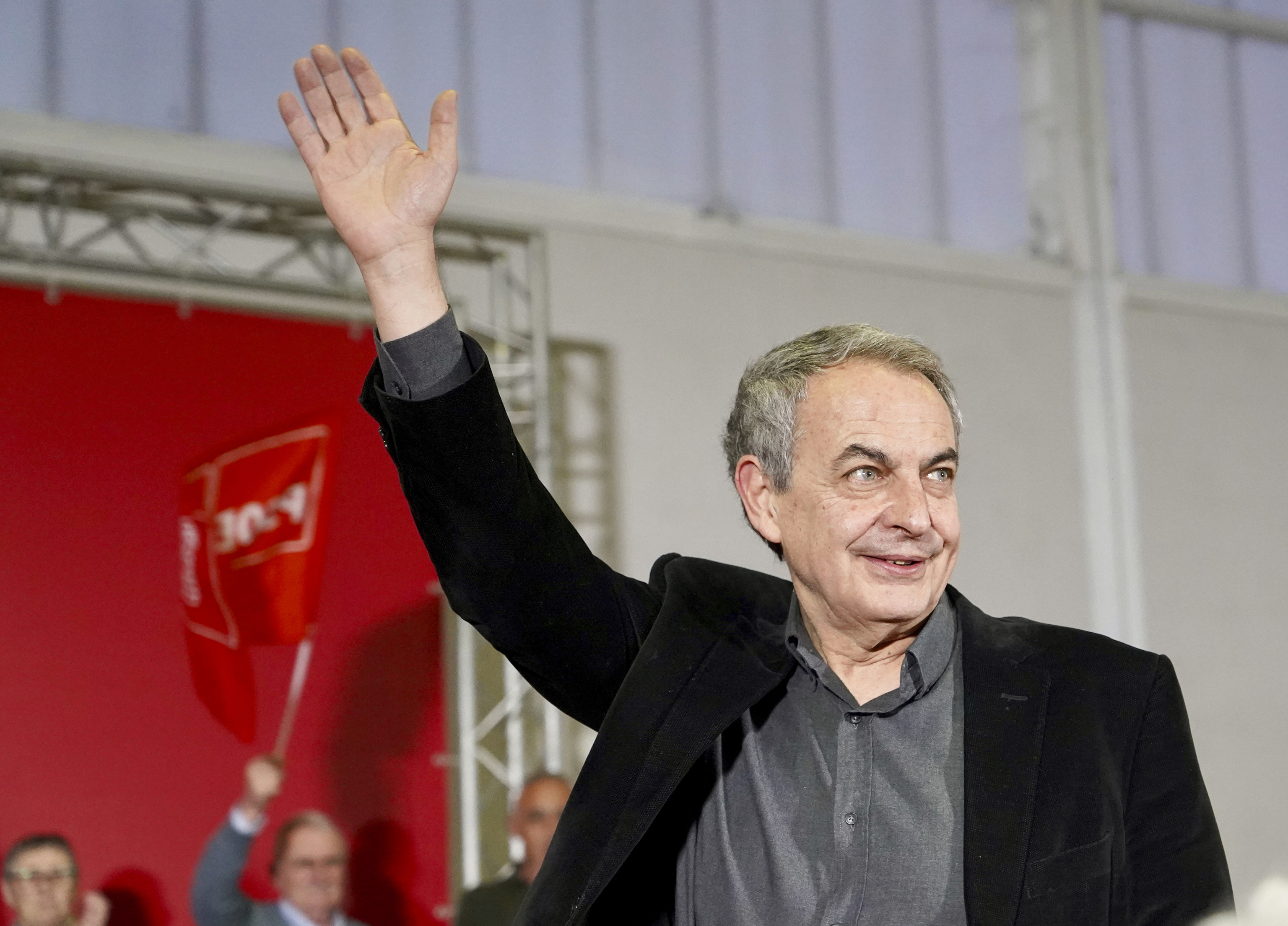 El ex presidenJosé Luis Rodríguez Zapatero durante un acto público en León