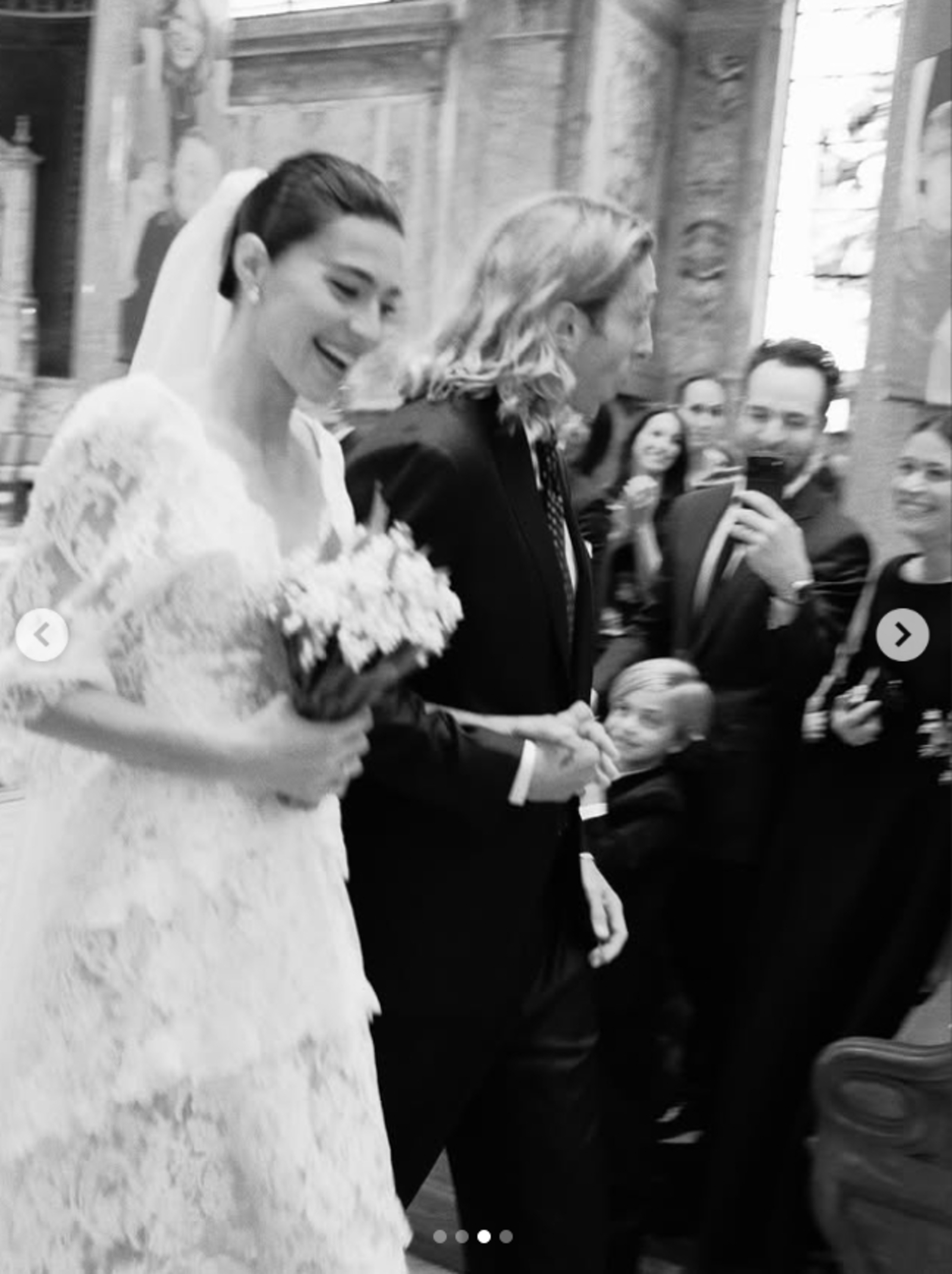 Rocío Crusset y Charlie Schein, tras convertirse en marido y mujer, en una foto compartida por la modelo.