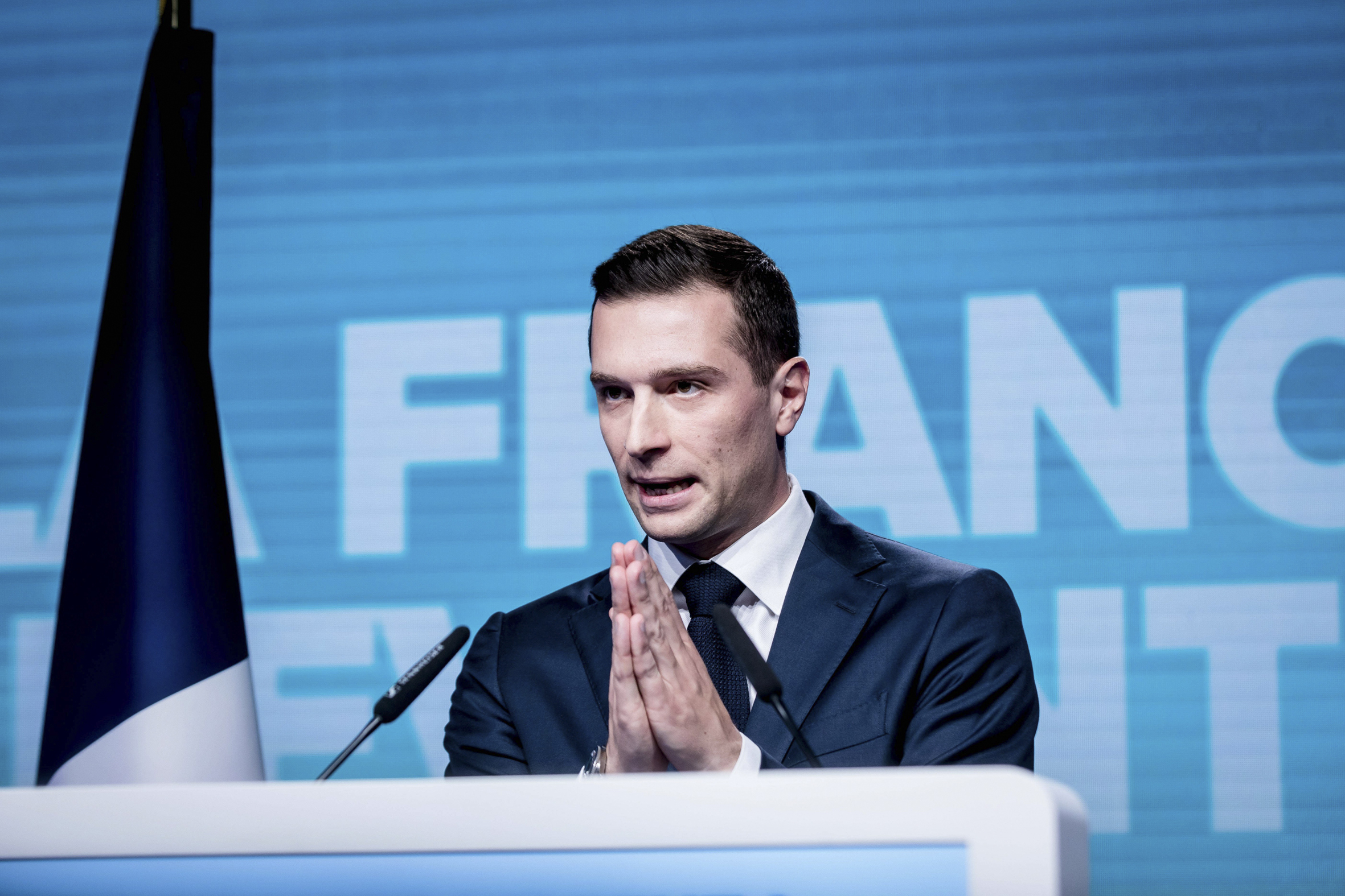 El líder de Agrupación Nacional, Jordan Bardella, durante un evento para las elecciones europeas en París, en 2024.