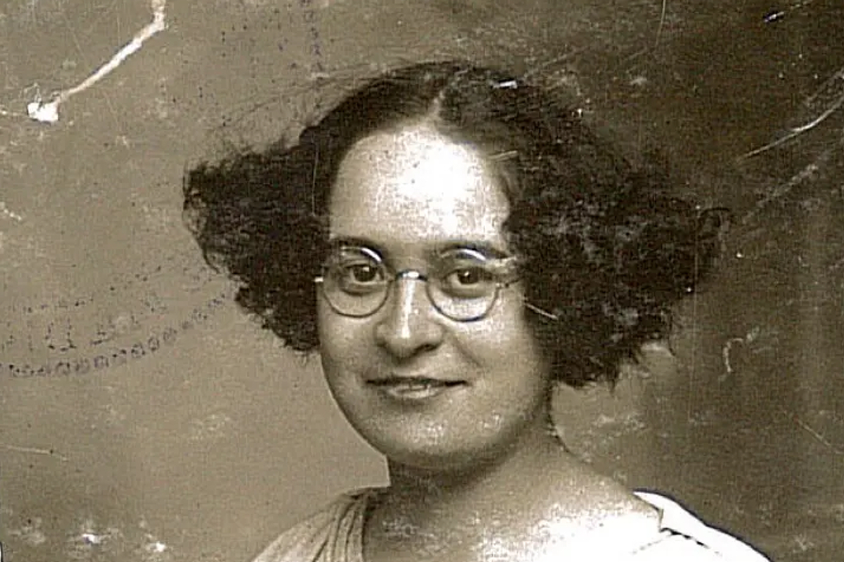 La médico y feminista pionera Amparo Poch y Gascón en una de las escasas fotografías que se conservan de ella.