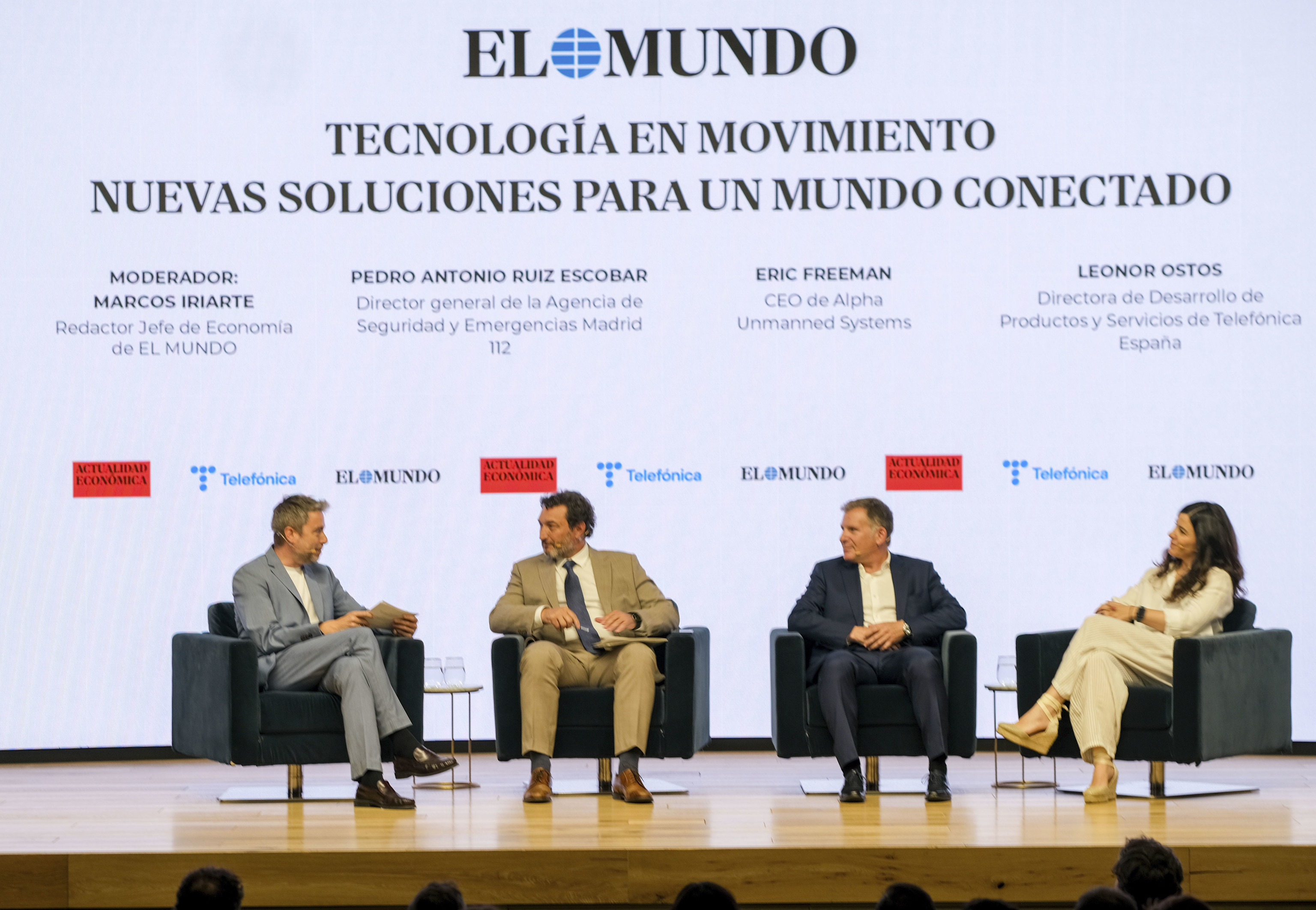 En la foto de izq a der: Marcos Iriarte, Pedro Antonio Ruiz Escobar, Eric Freeman, Leonor Ostos