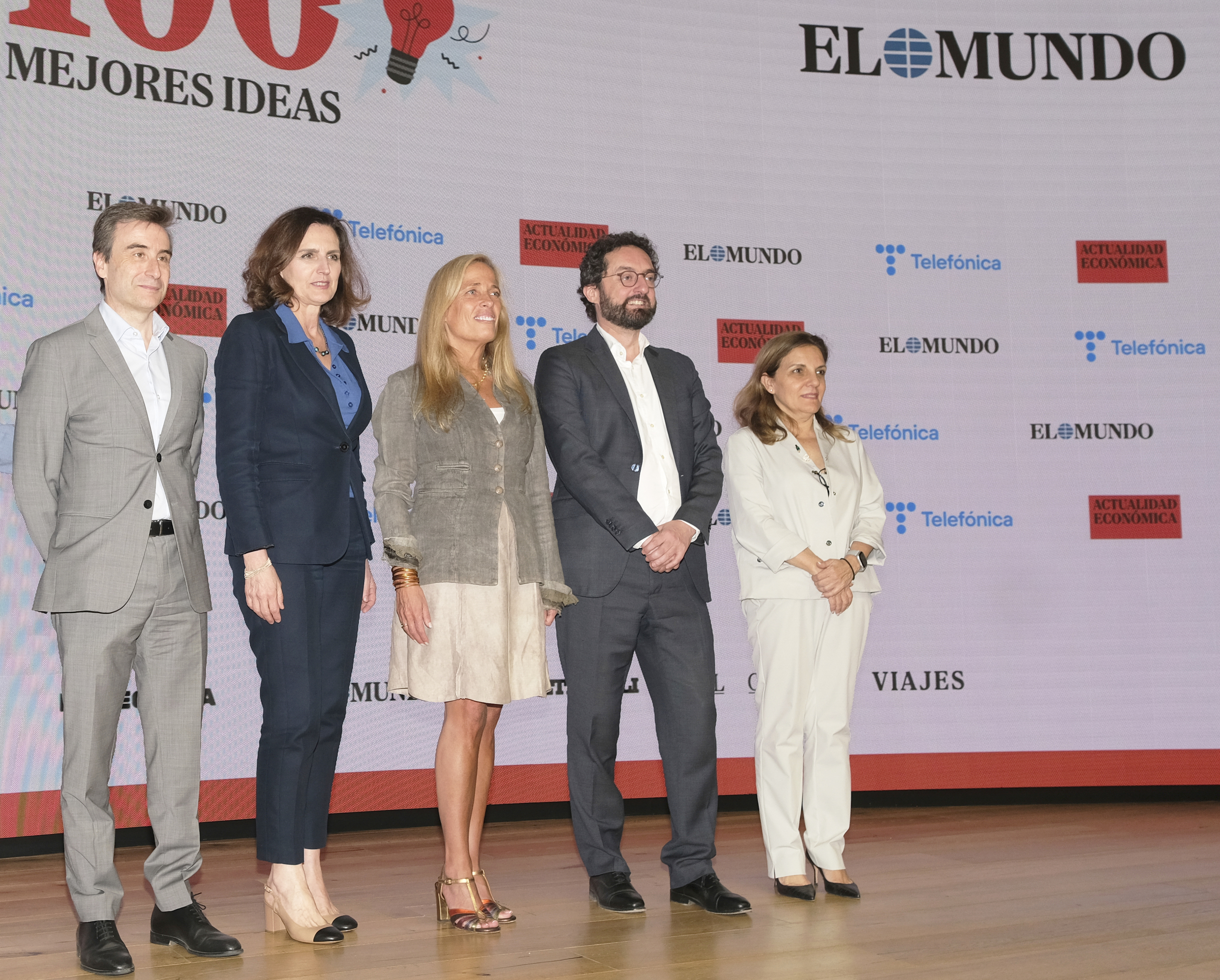 En la foto de izq a der: Francisco Pascual, Laura Múgica, Rocío Albert, Joaquín Manso y María Mercedes Marín García